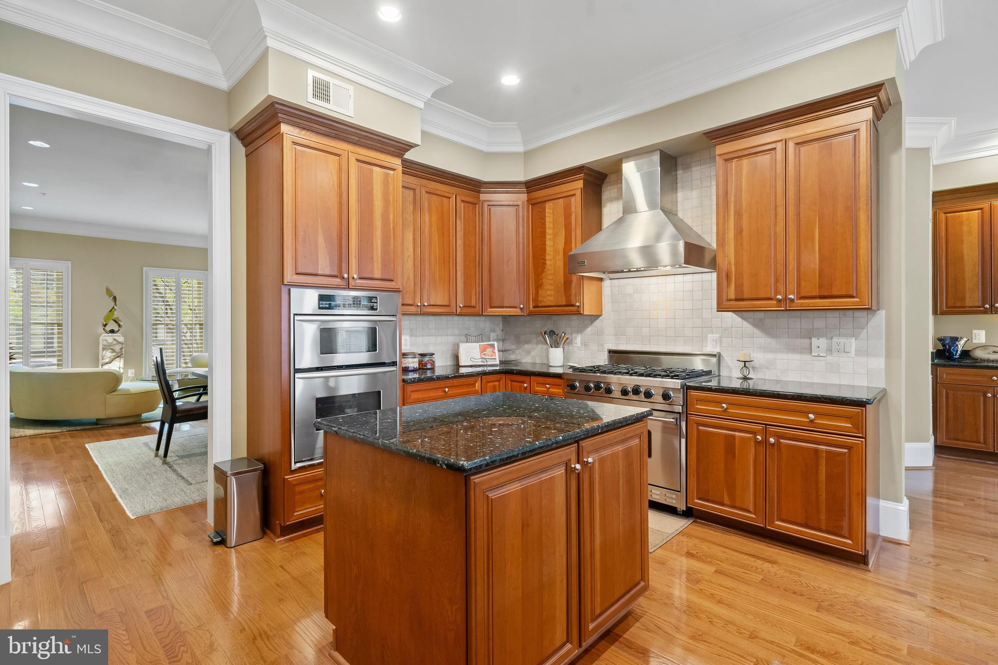 PARK POTOMAC - Residential