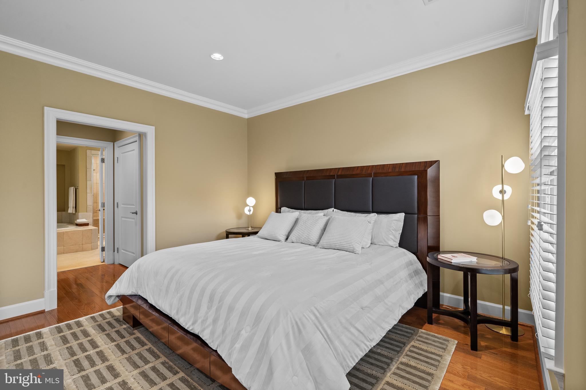 PARK POTOMAC - Residential