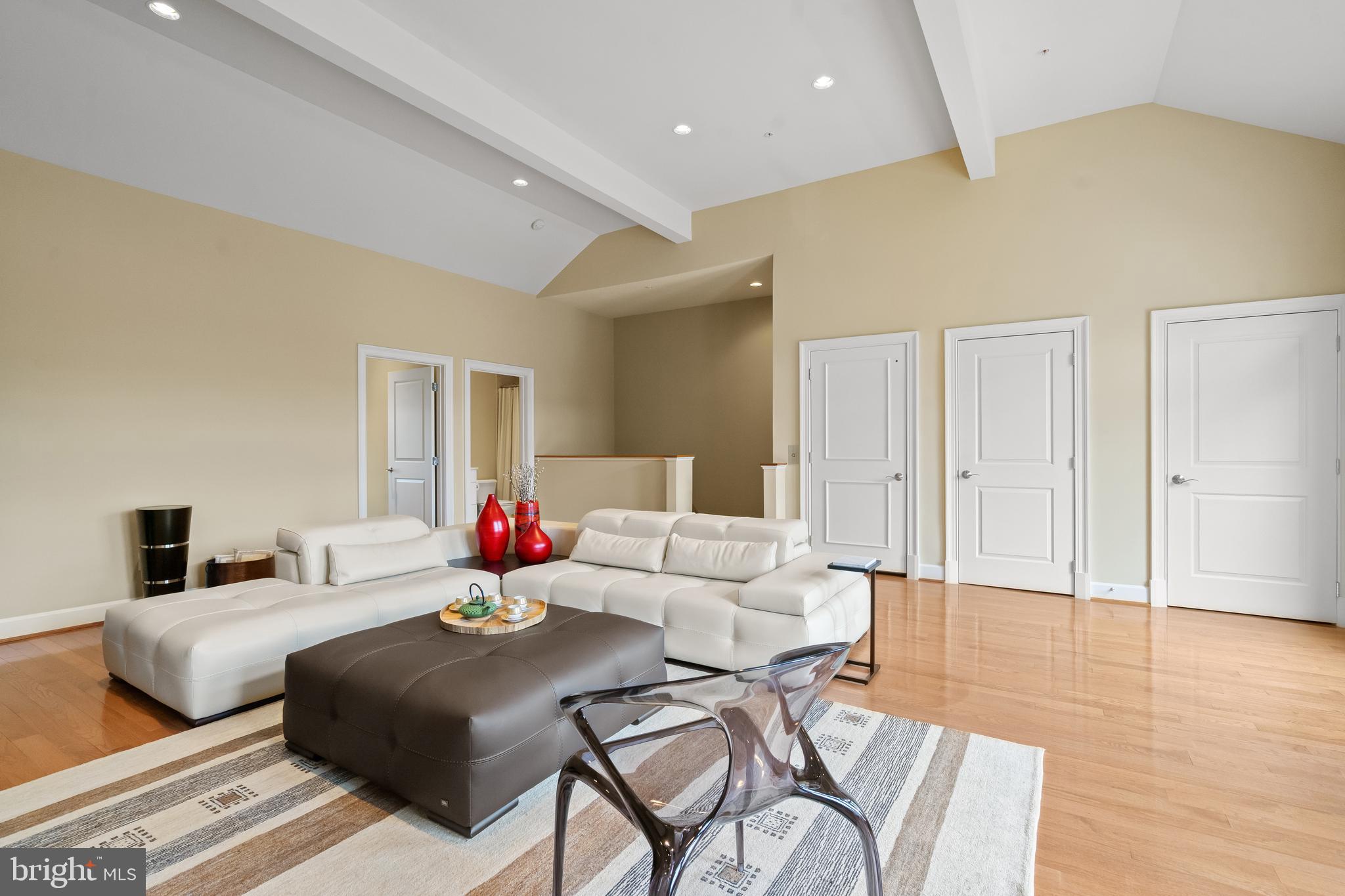 PARK POTOMAC - Residential