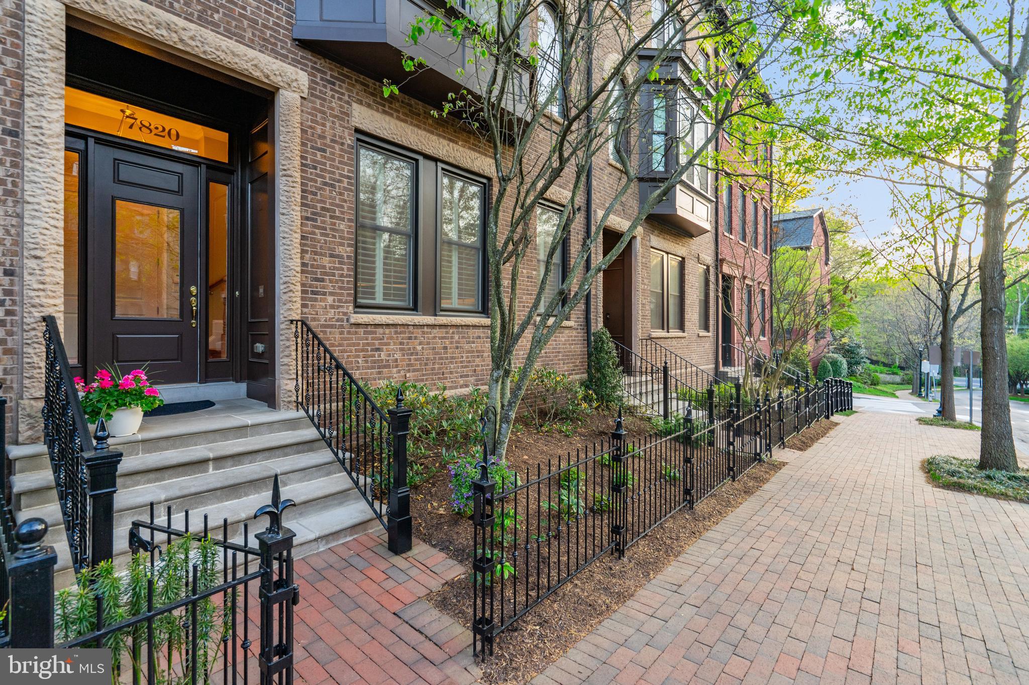 PARK POTOMAC - Residential