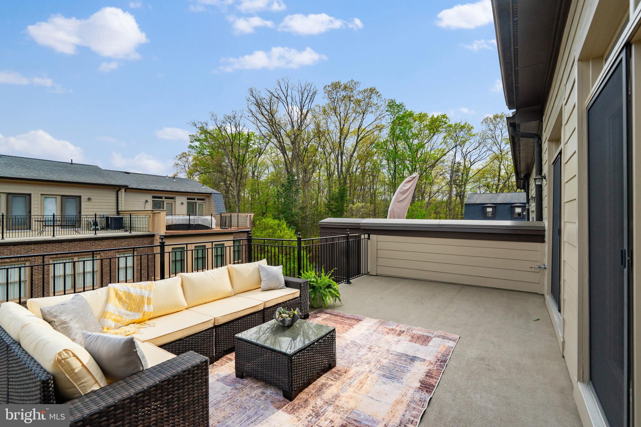 PARK POTOMAC - Residential