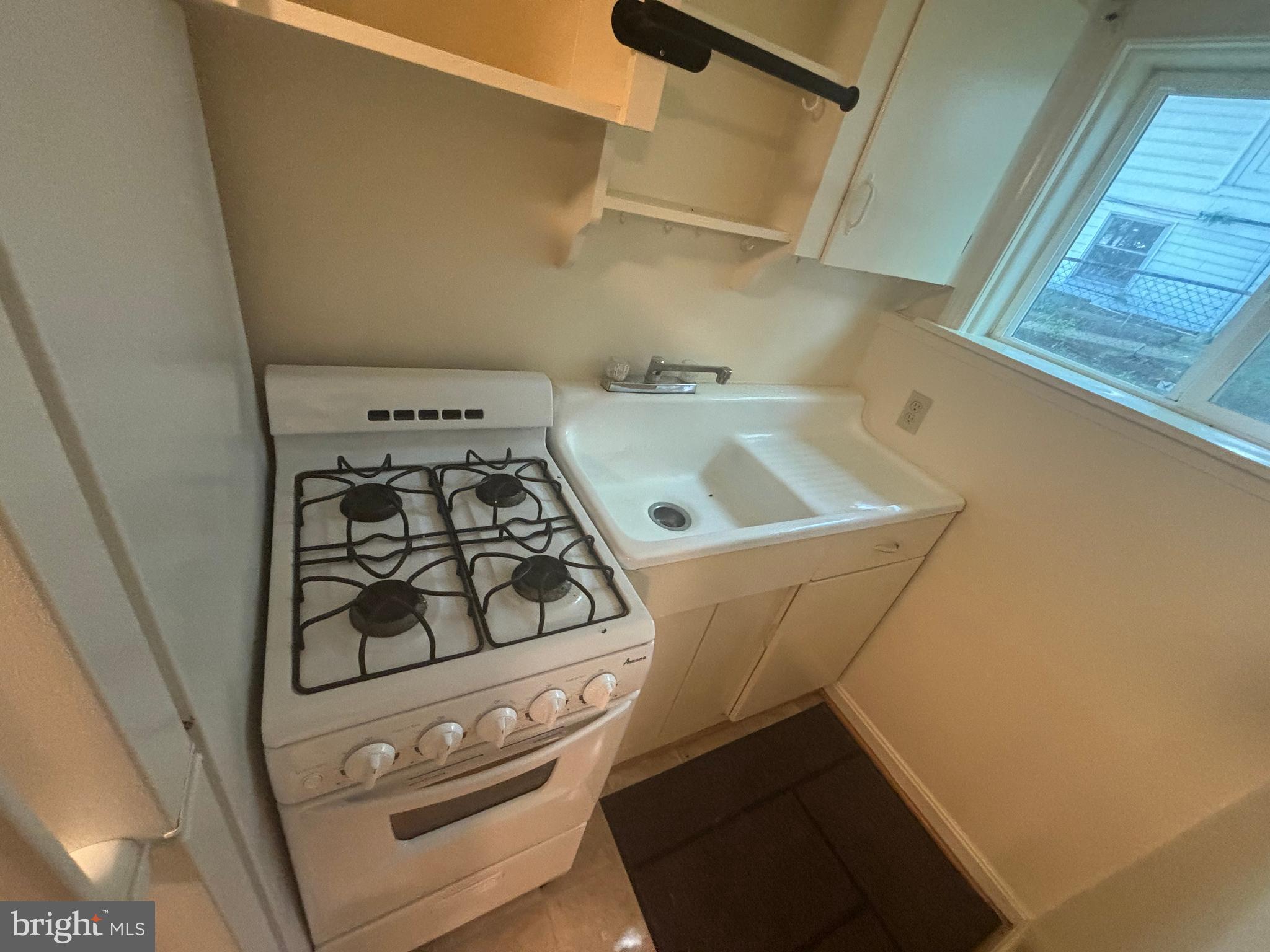 TAKOMA PARK - Commercial Sale