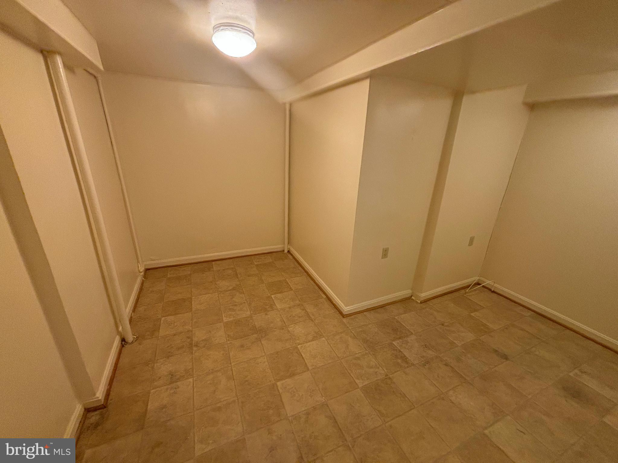 TAKOMA PARK - Commercial Sale