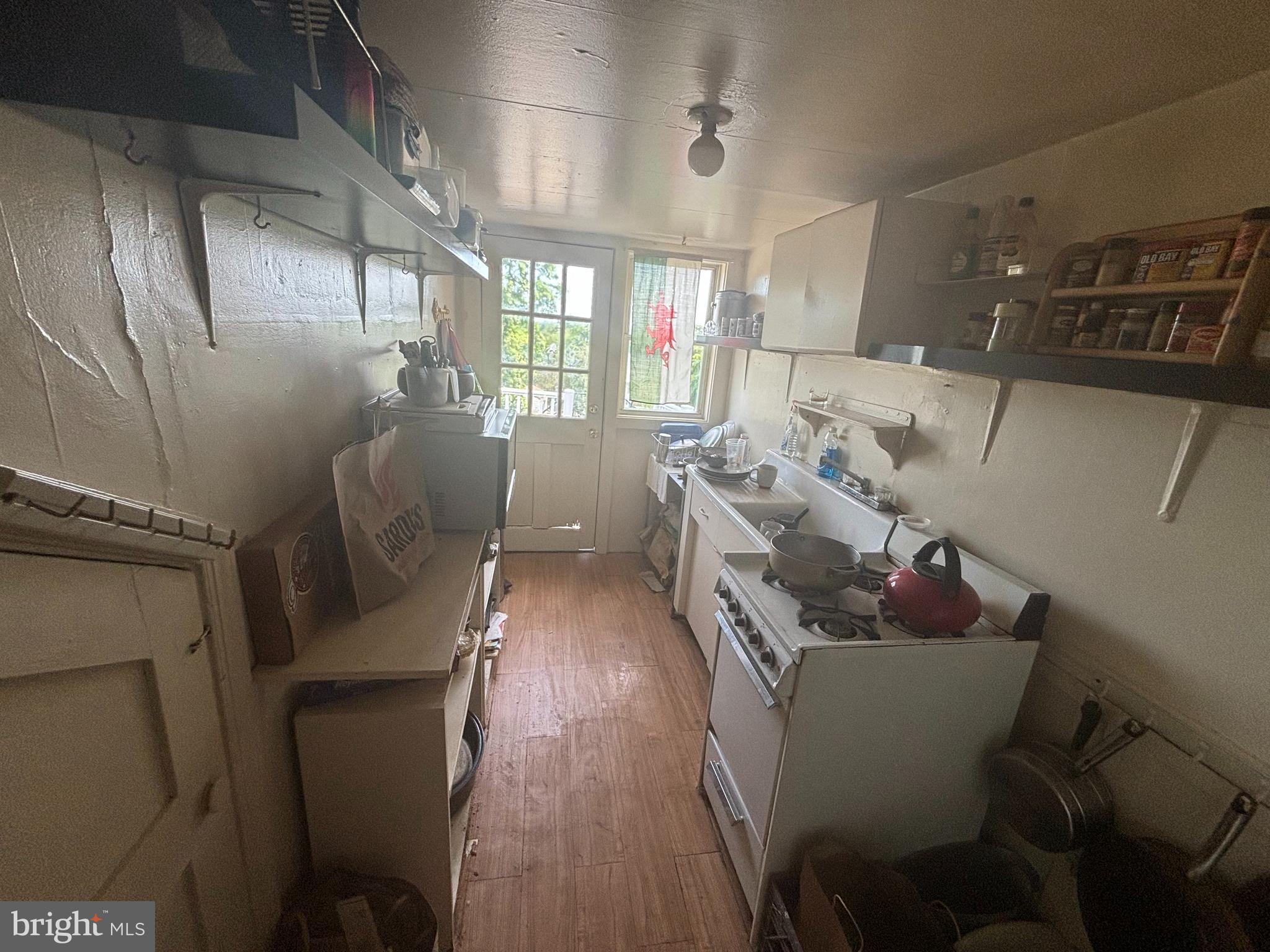 TAKOMA PARK - Commercial Sale