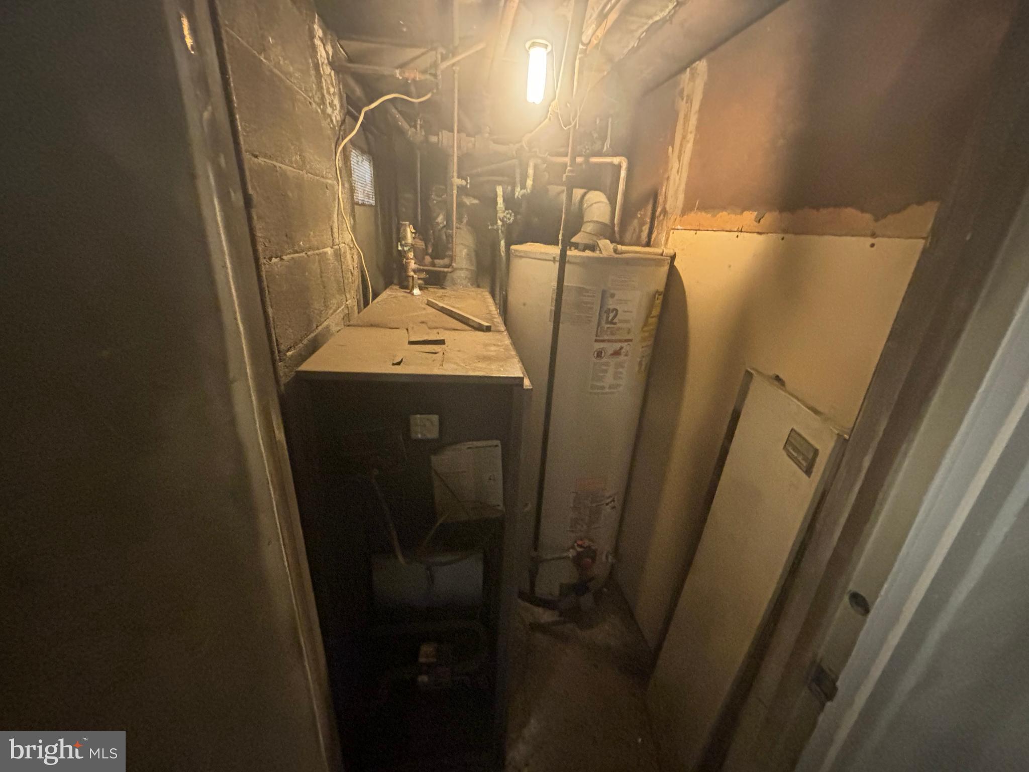 TAKOMA PARK - Commercial Sale