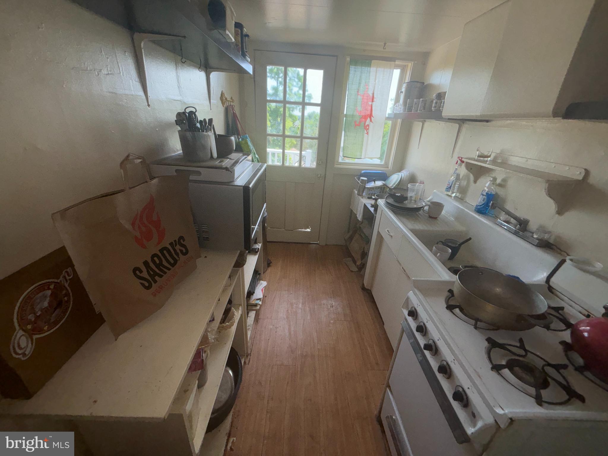 TAKOMA PARK - Commercial Sale