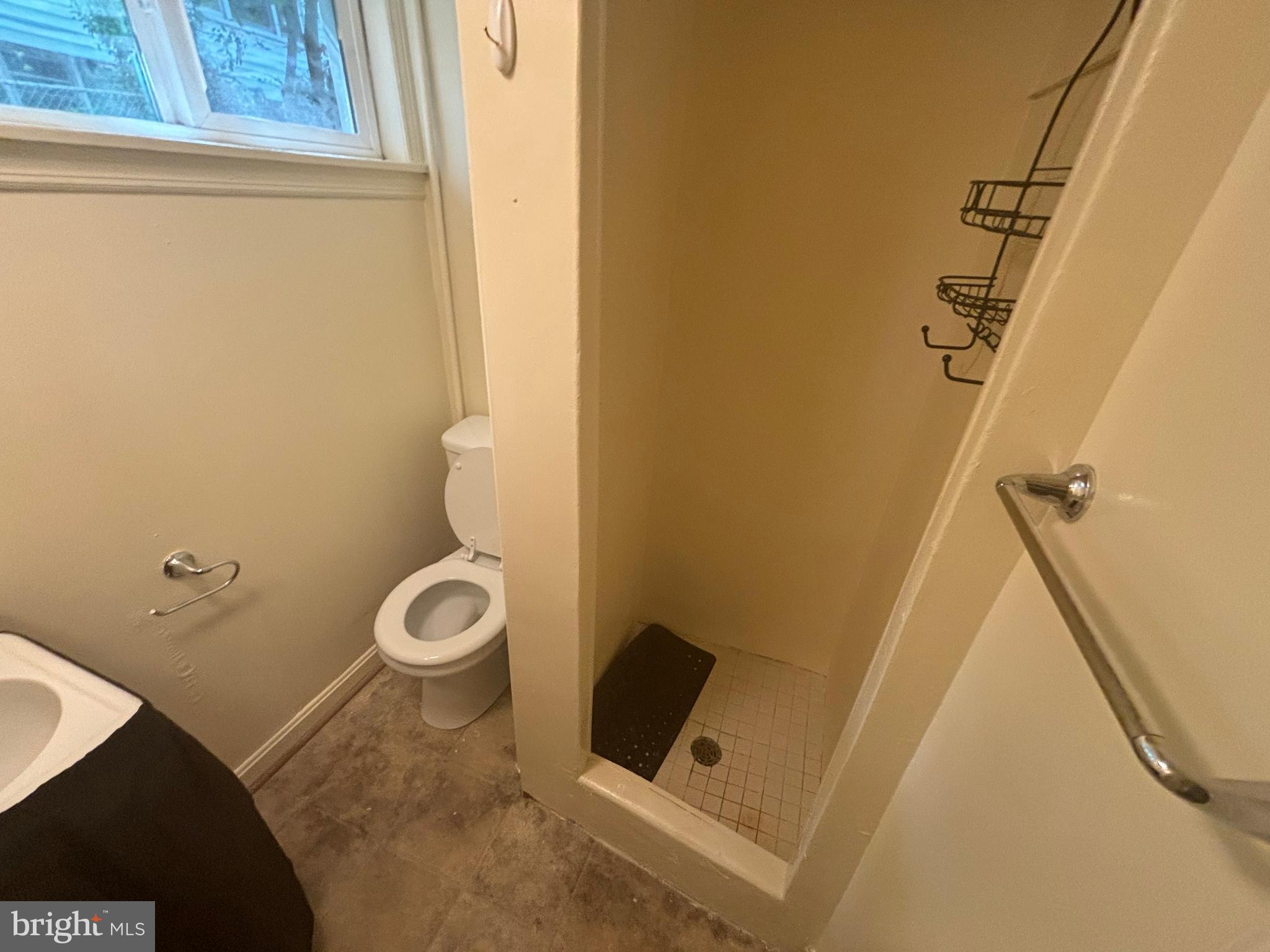 TAKOMA PARK - Commercial Sale