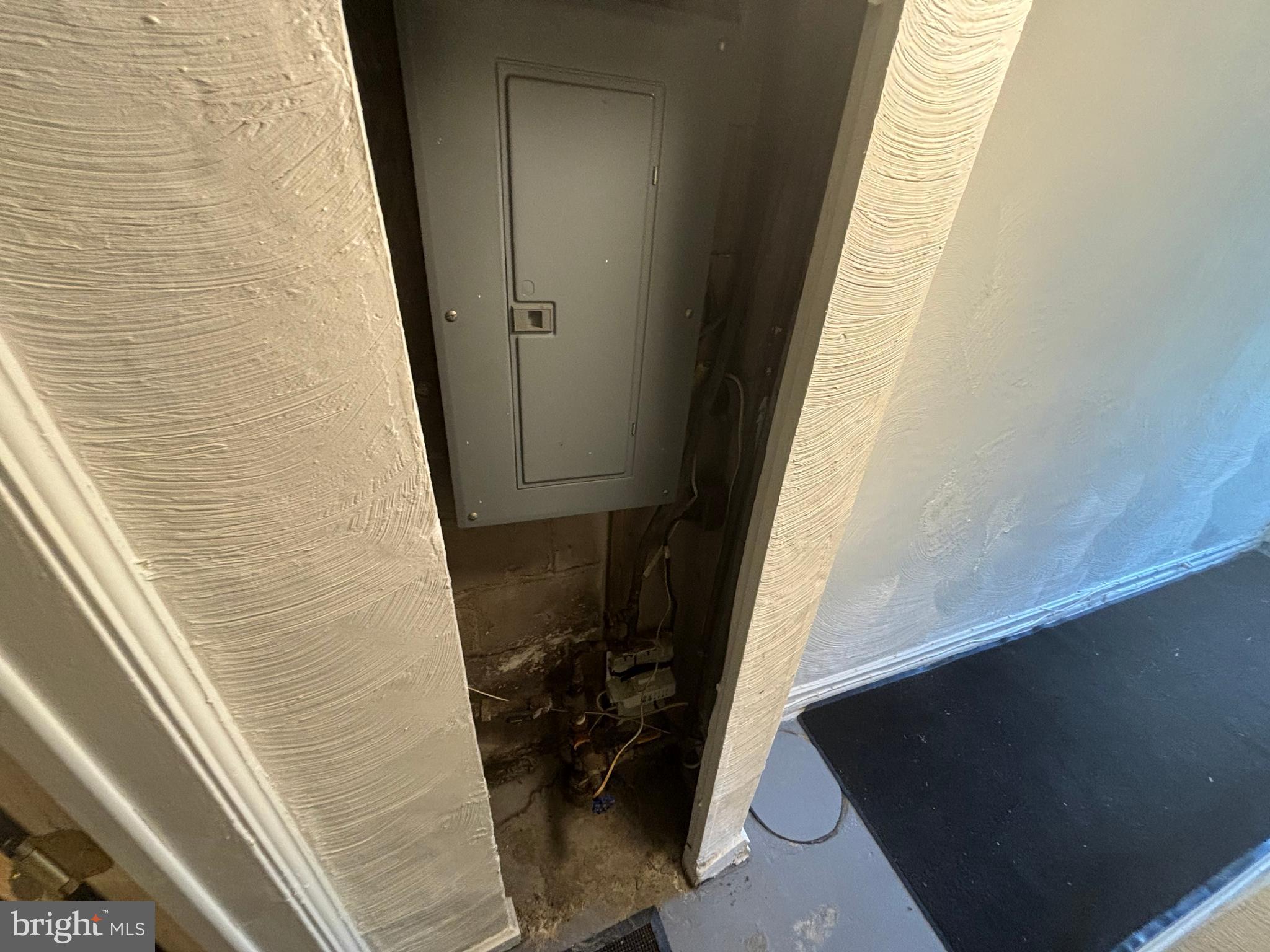 TAKOMA PARK - Commercial Sale