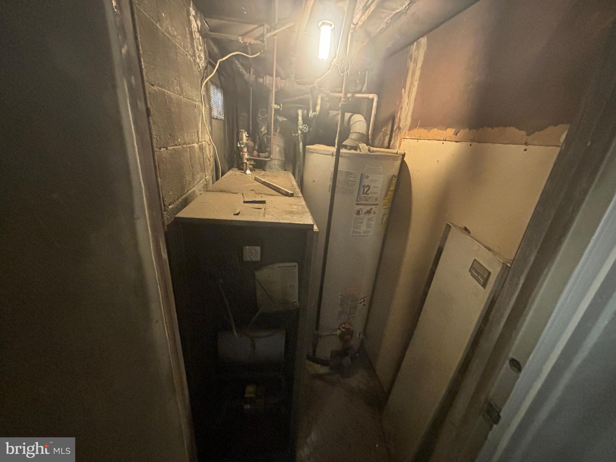 TAKOMA PARK - Commercial Sale