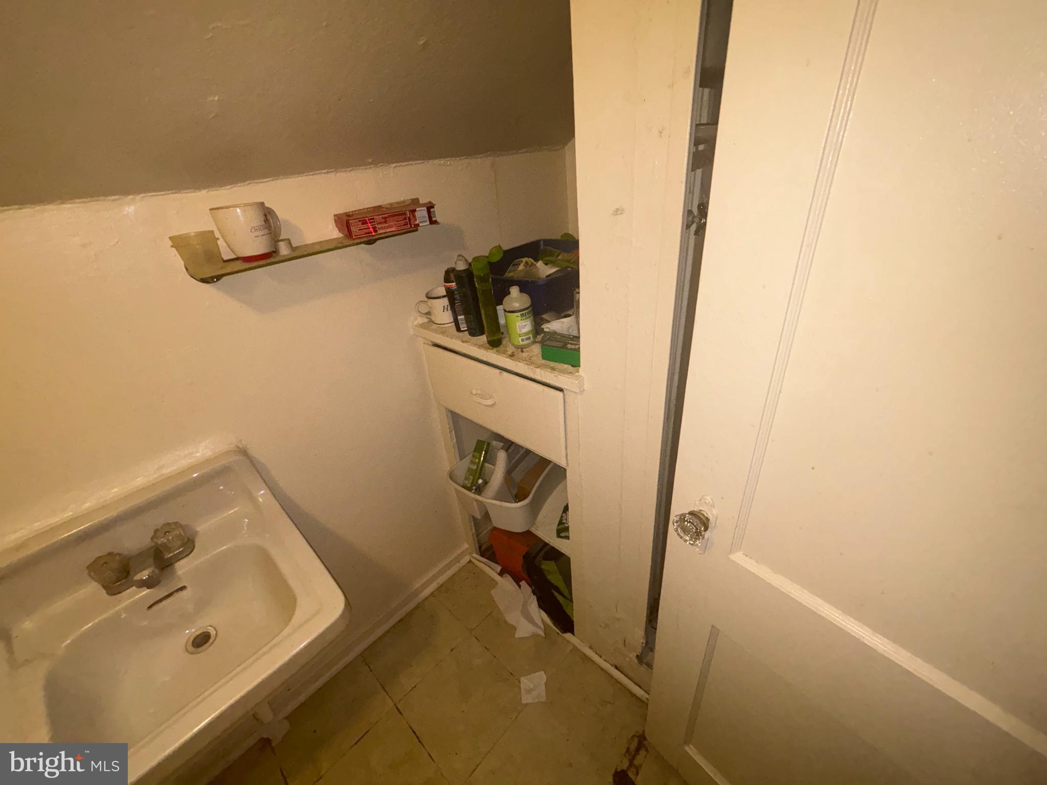 TAKOMA PARK - Commercial Sale