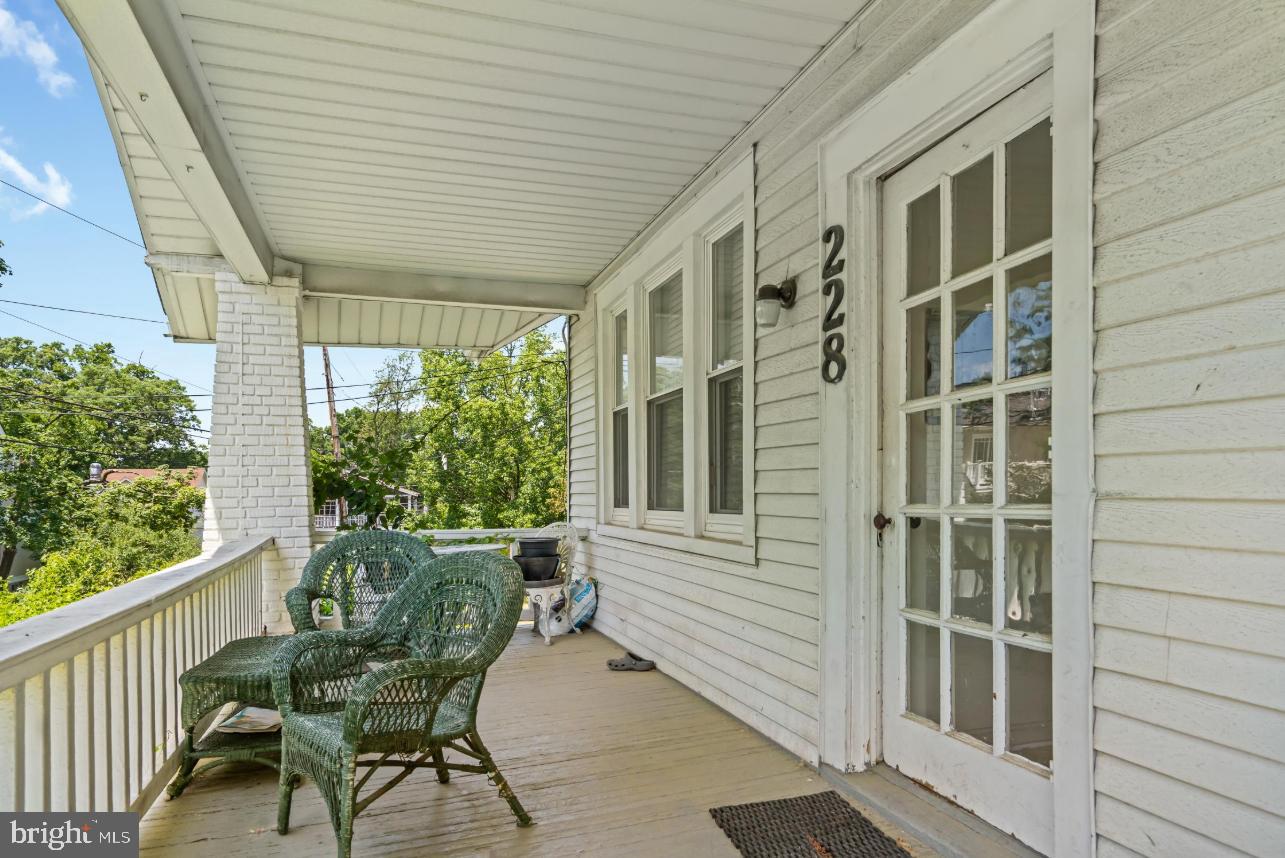 TAKOMA PARK - Commercial Sale