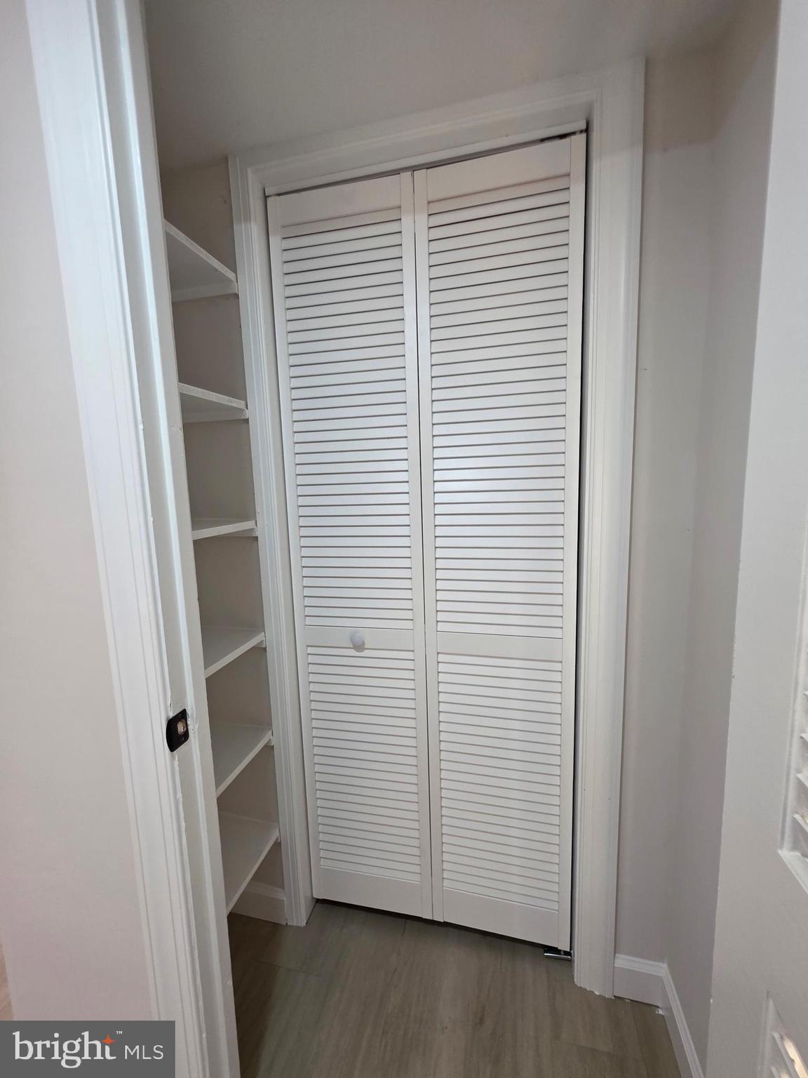 COUNTRY CLUB GREEN - Residential