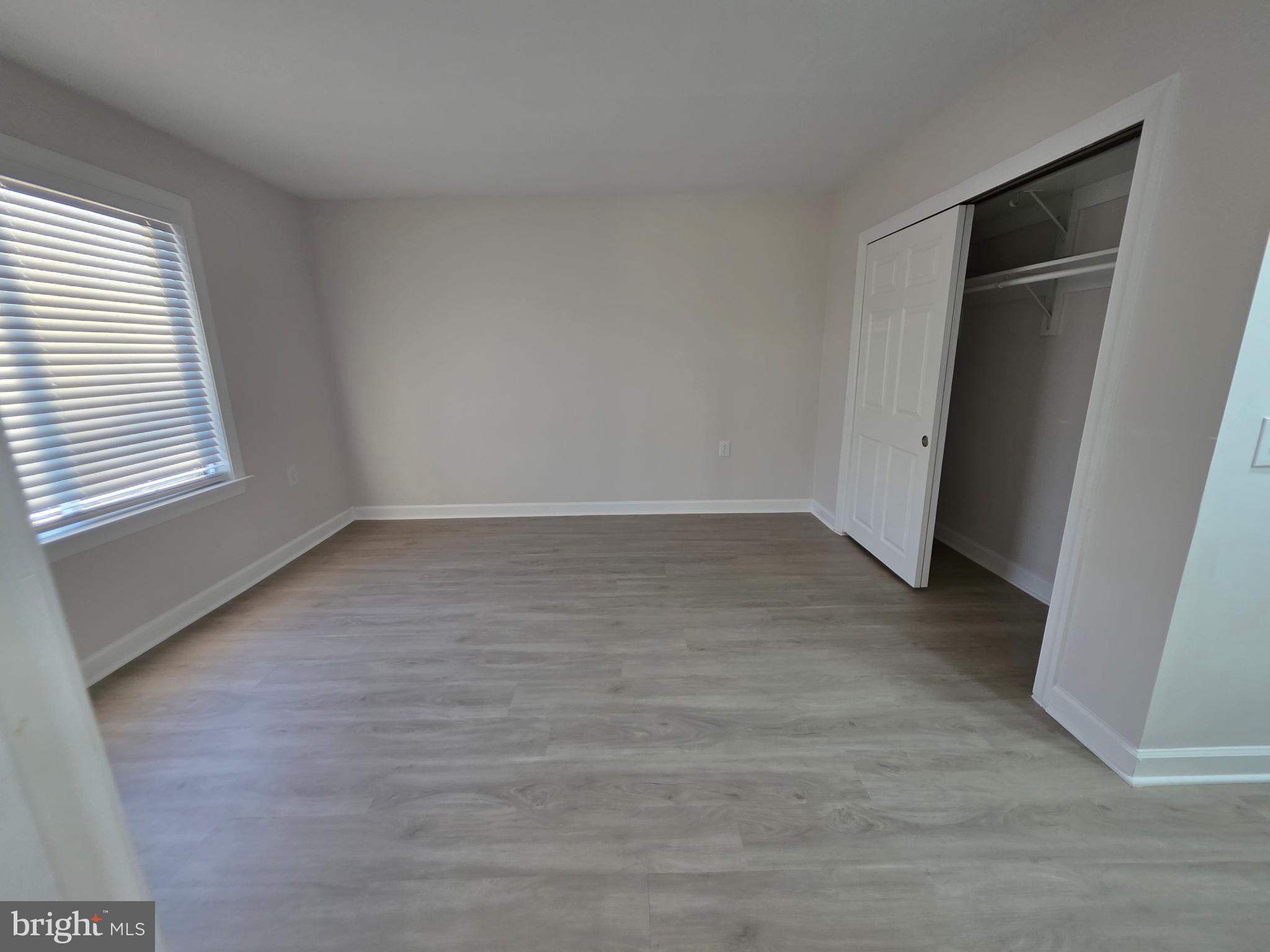 COUNTRY CLUB GREEN - Residential