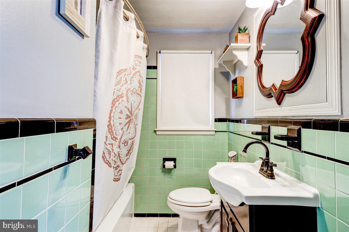 COLONIAL PARK - Residential