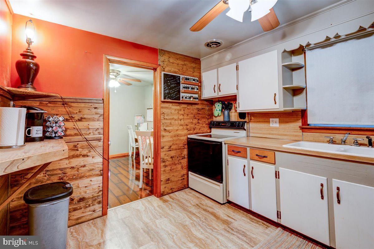 COLONIAL PARK - Residential