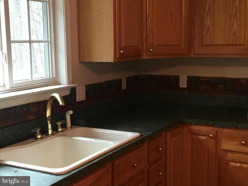 ASHFORD - Residential Lease