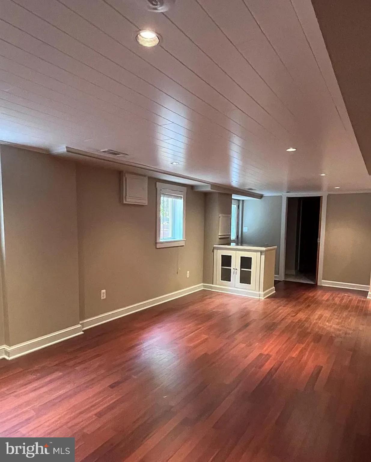 COBBDALE - Residential Lease