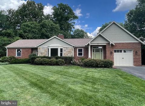 10512 NORMAN AVENUE FAIRFAX VA 22030