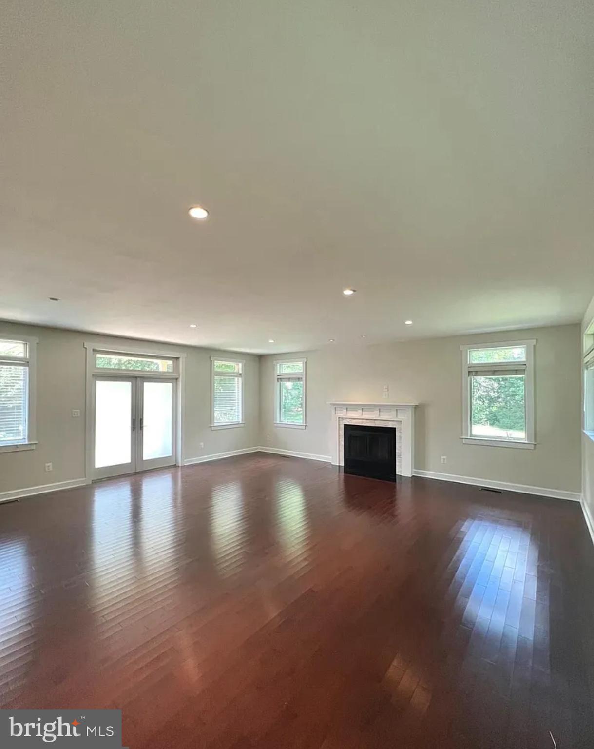 COBBDALE - Residential Lease