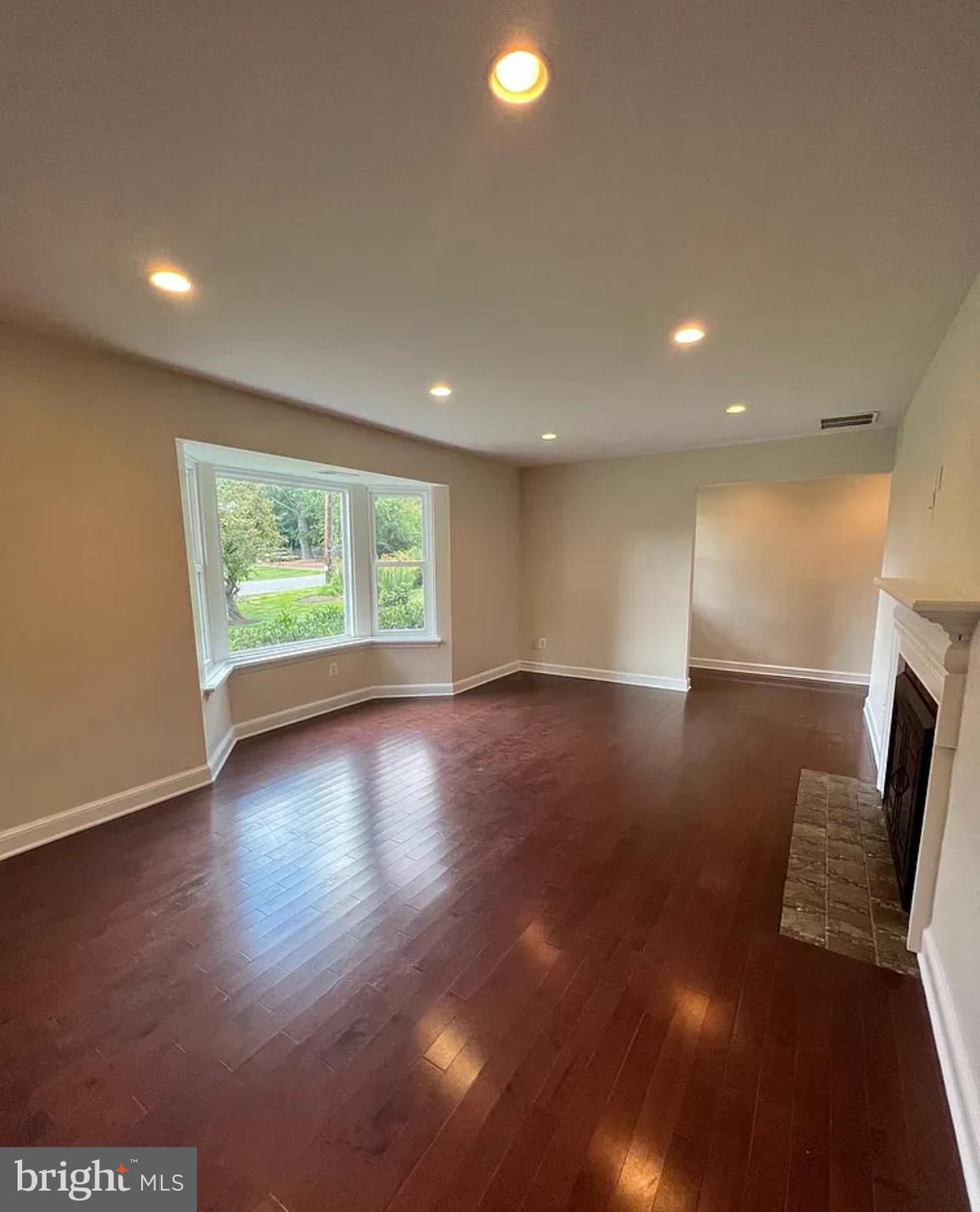 COBBDALE - Residential Lease