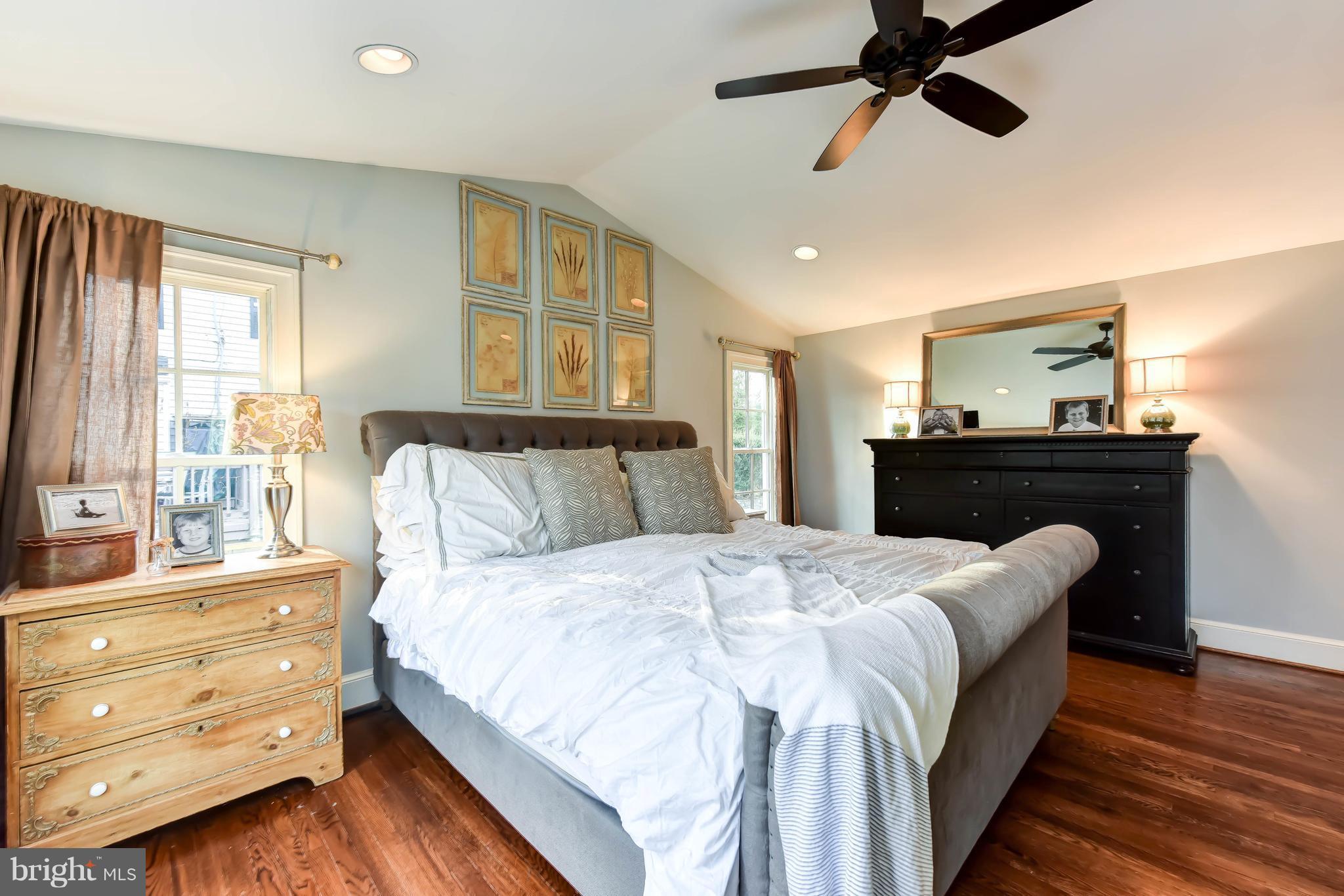 BEVERLY HILLS - Residential