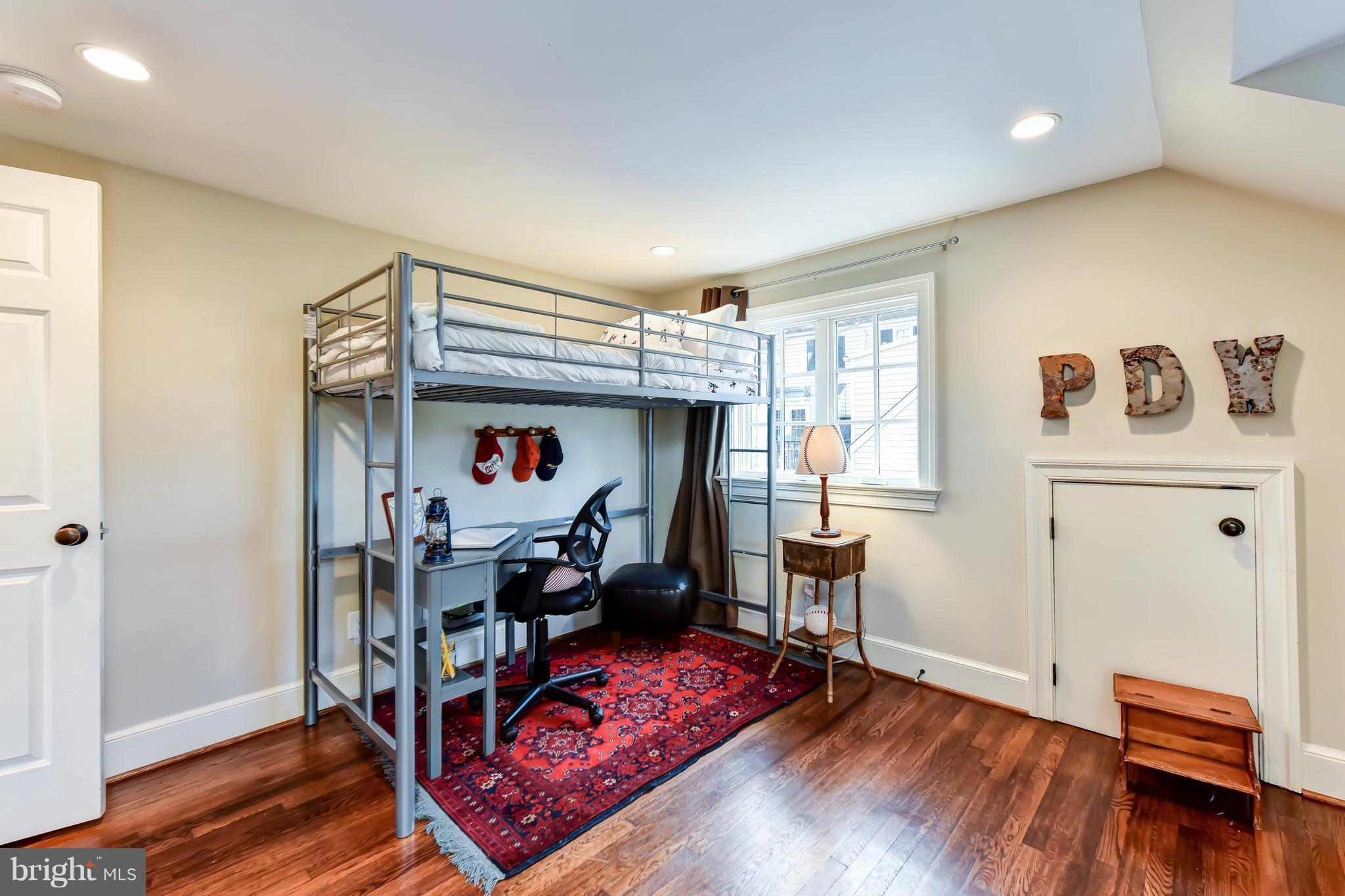 BEVERLY HILLS - Residential