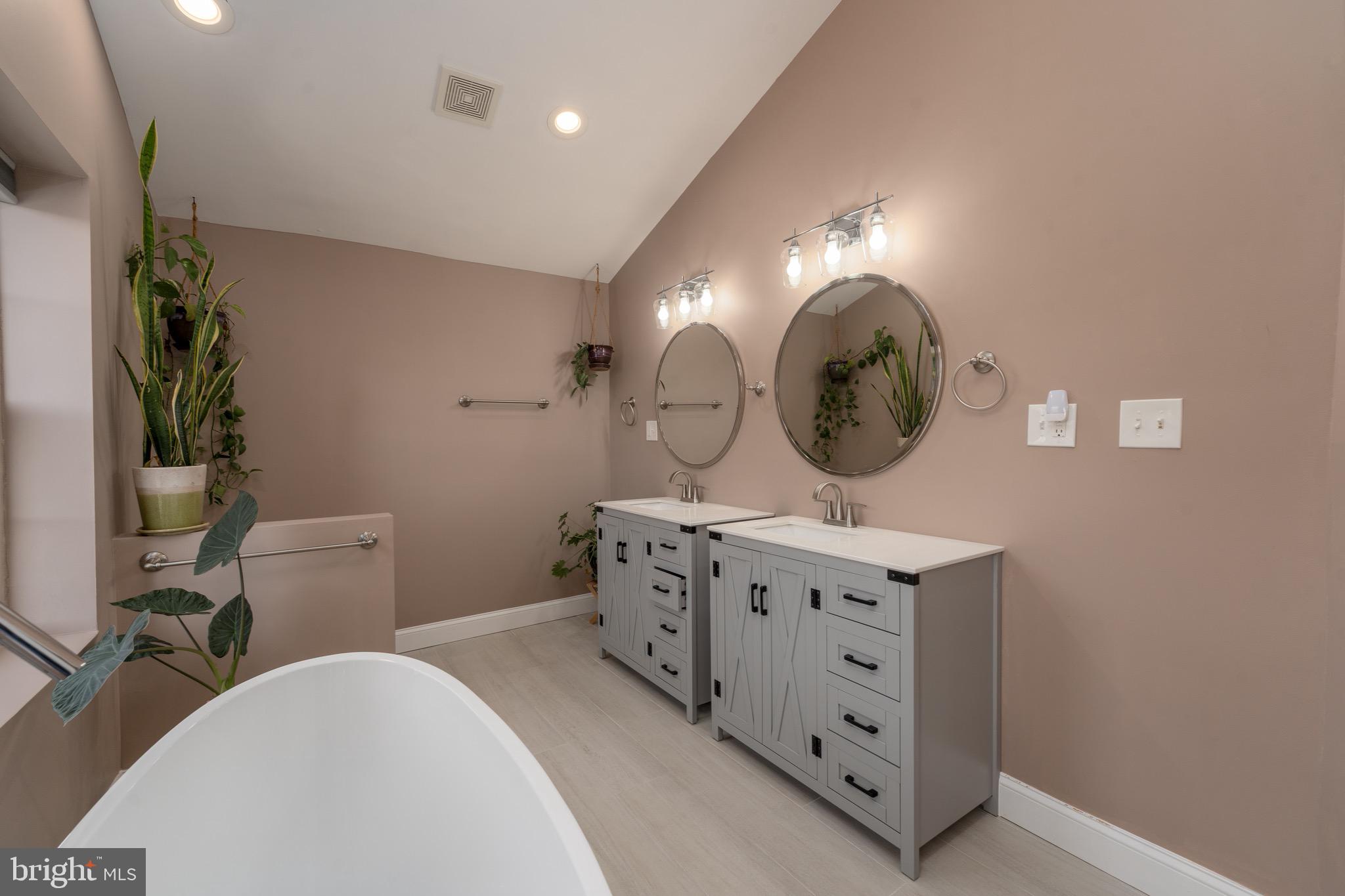 UPPER FELLS POINT - Residential