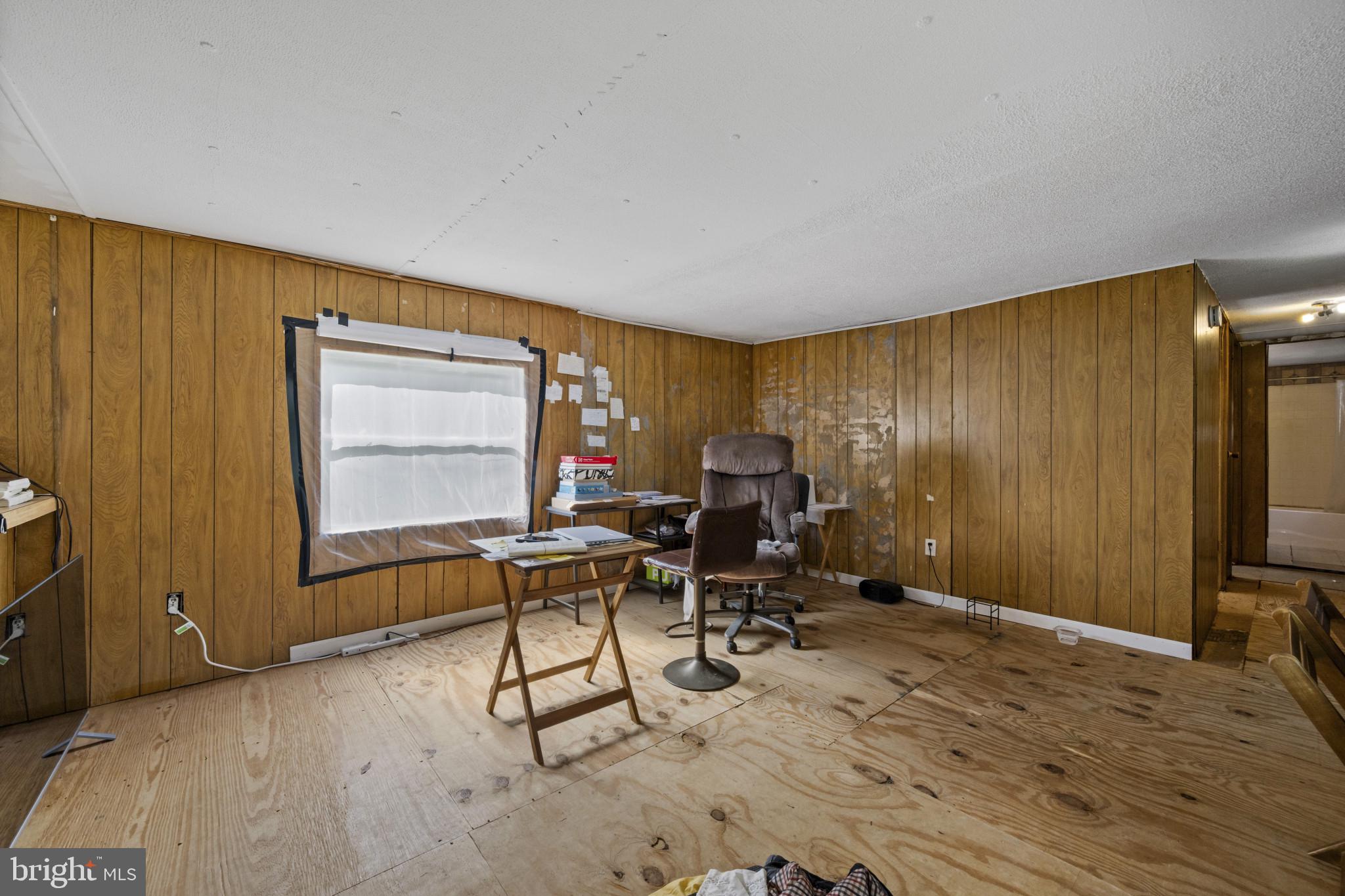 DEEP RUN PARK - Residential