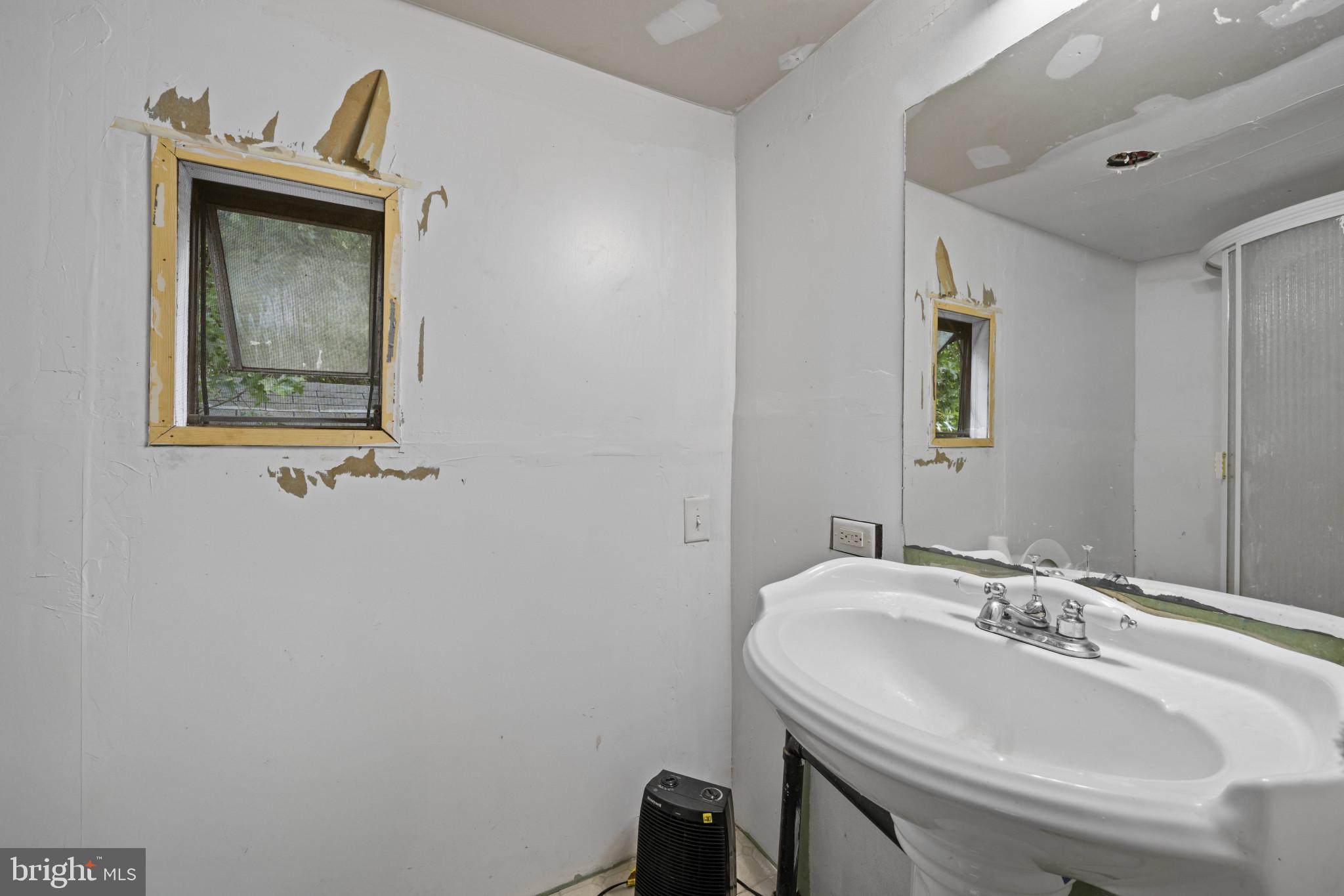 DEEP RUN PARK - Residential