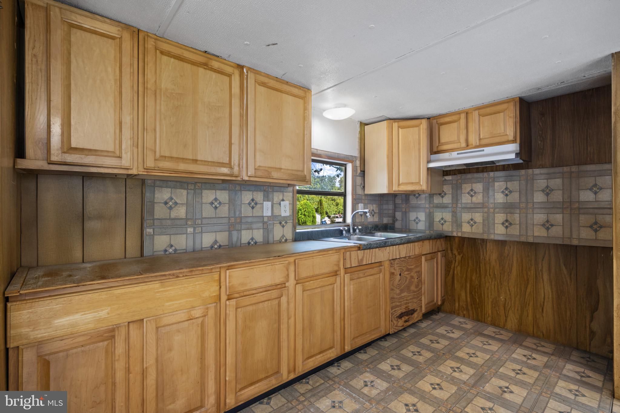 DEEP RUN PARK - Residential