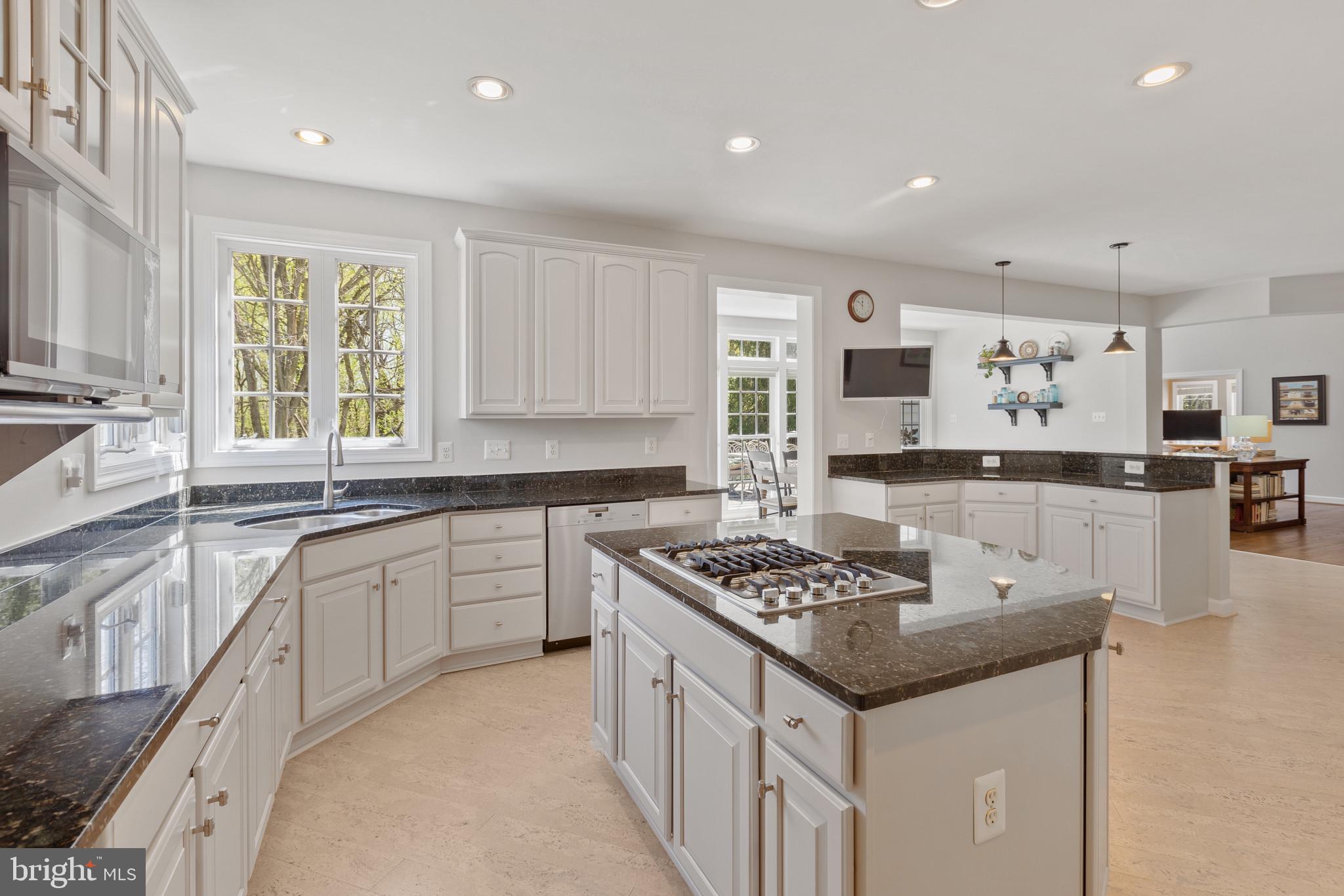 DENIT ESTATES - Residential