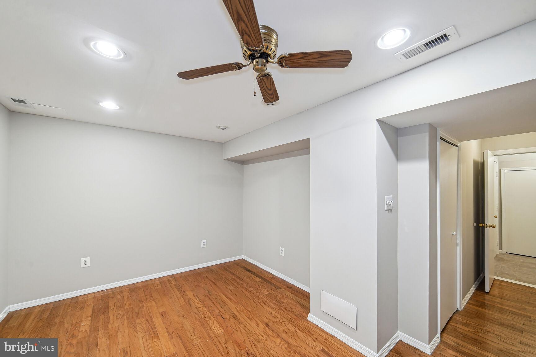 ASPENWOOD - Residential