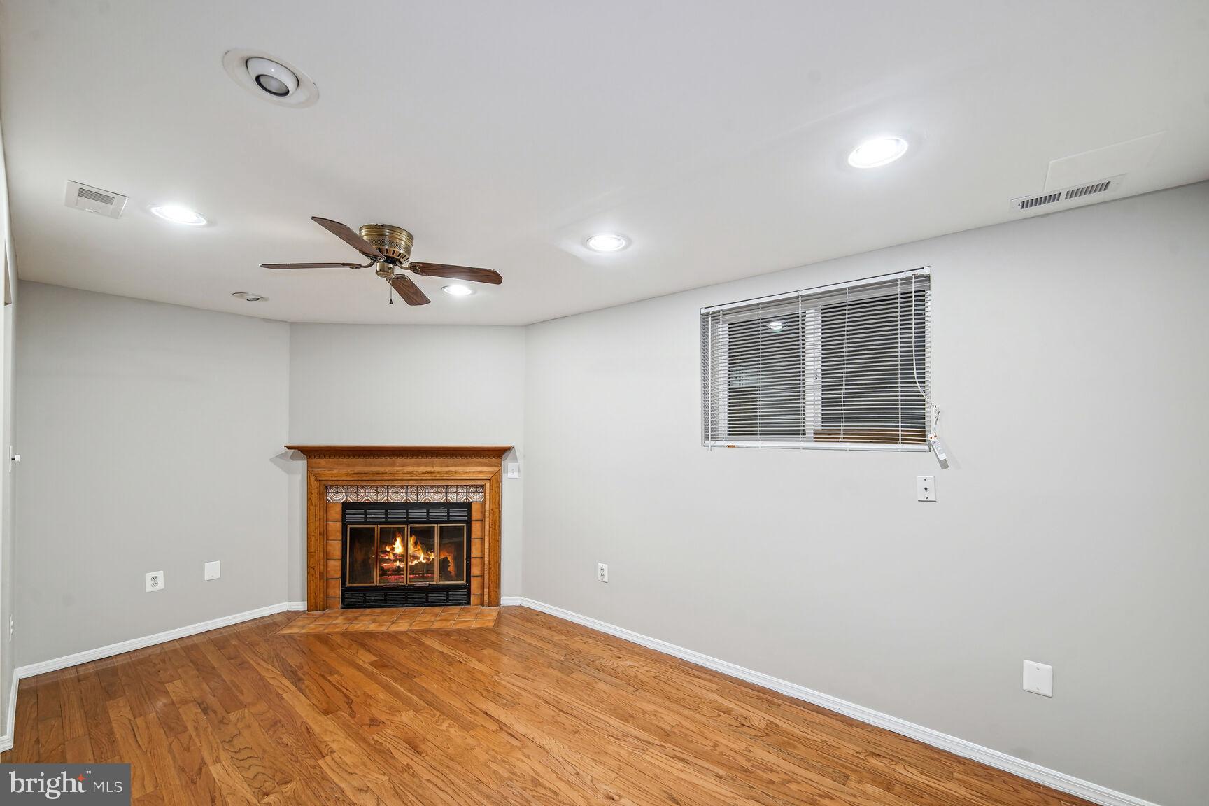 ASPENWOOD - Residential