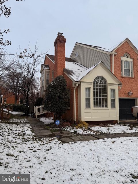 5908 SANDBROOK COURT ALEXANDRIA VA 22307