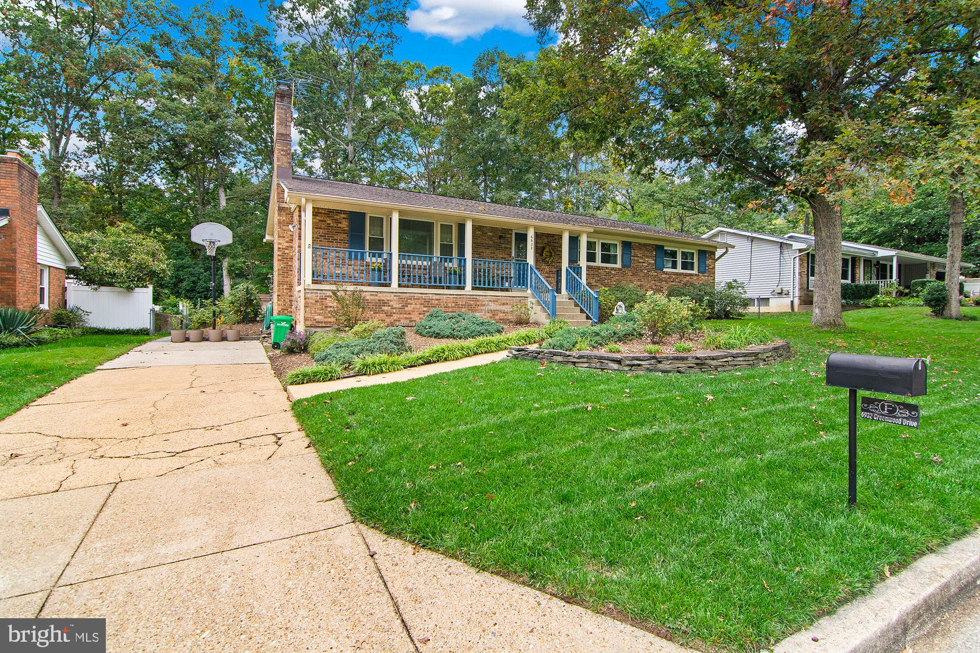 6932 GREENWOOD DRIVE