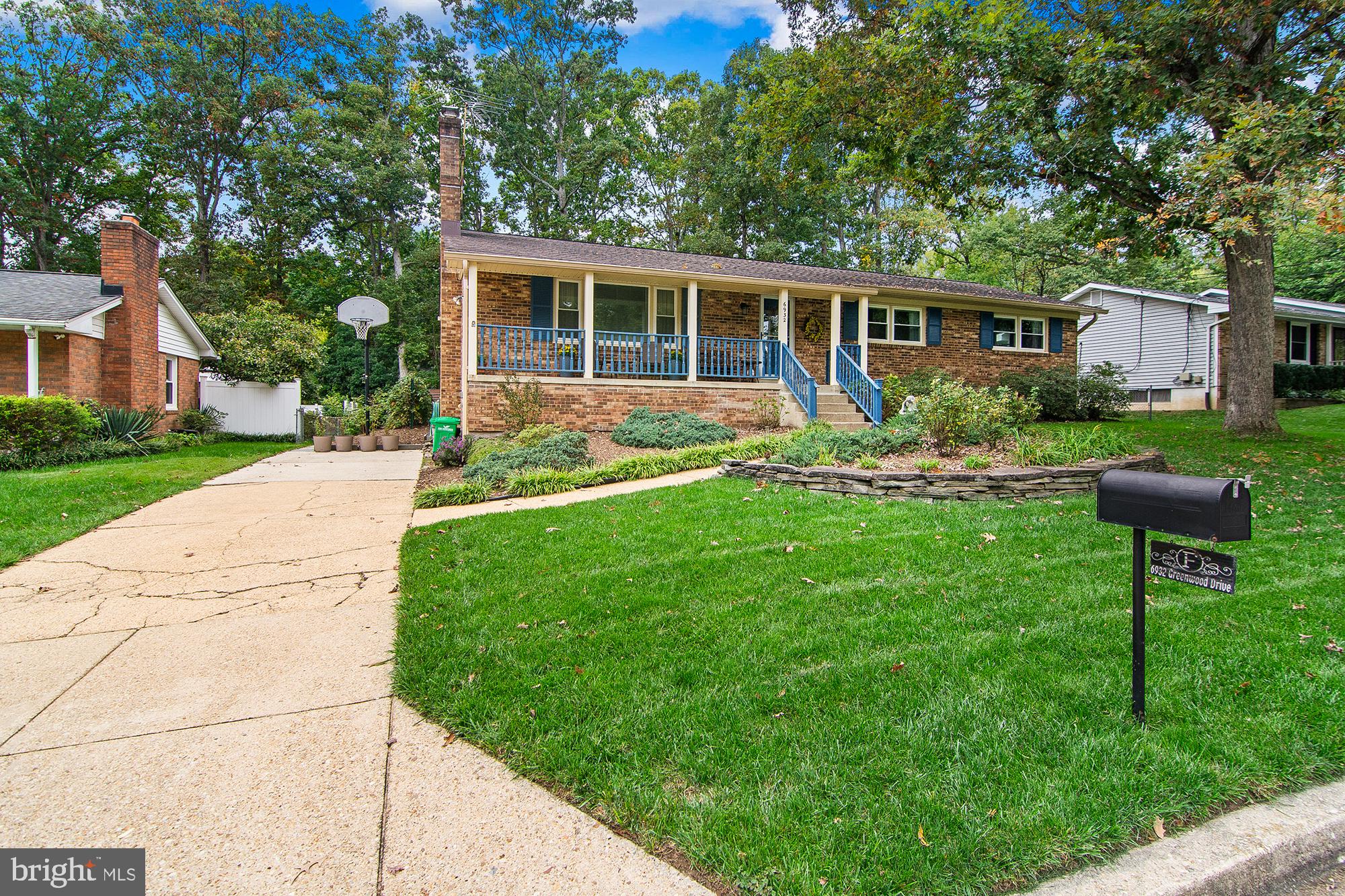 6932 GREENWOOD DRIVE