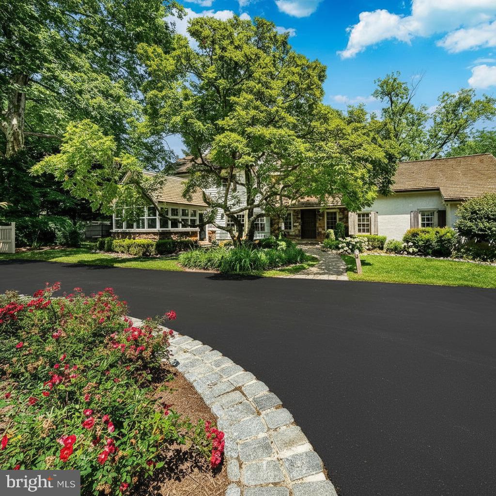 623 SUGARTOWN ROAD