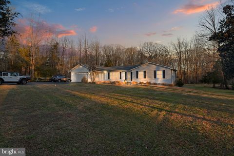 6159 FISHERS STATION ROAD LOTHIAN MD 20711