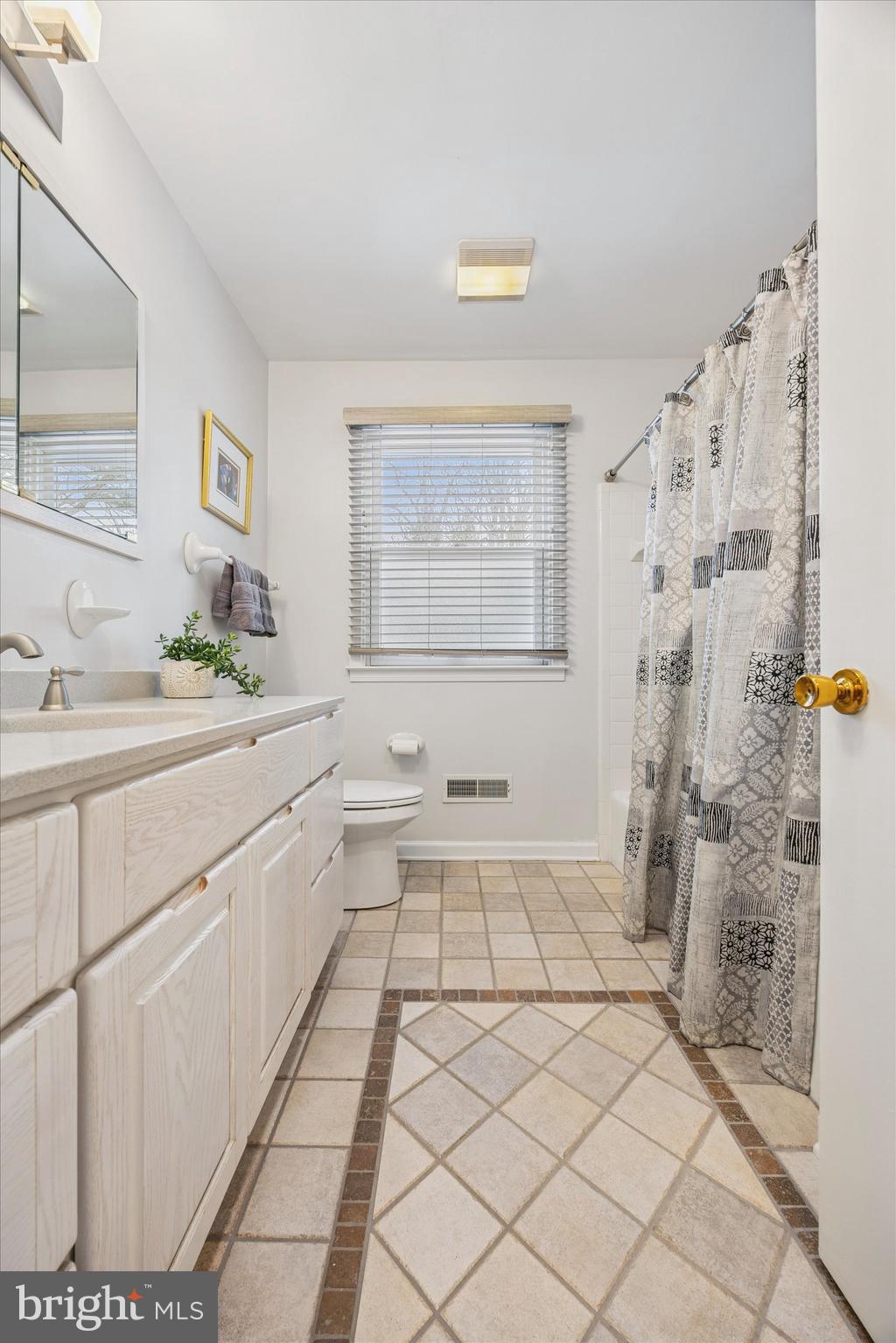 WYNNEWOOD - Residential