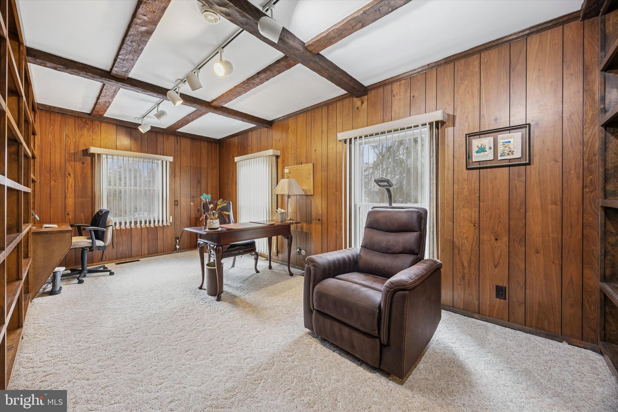 WYNNEWOOD - Residential