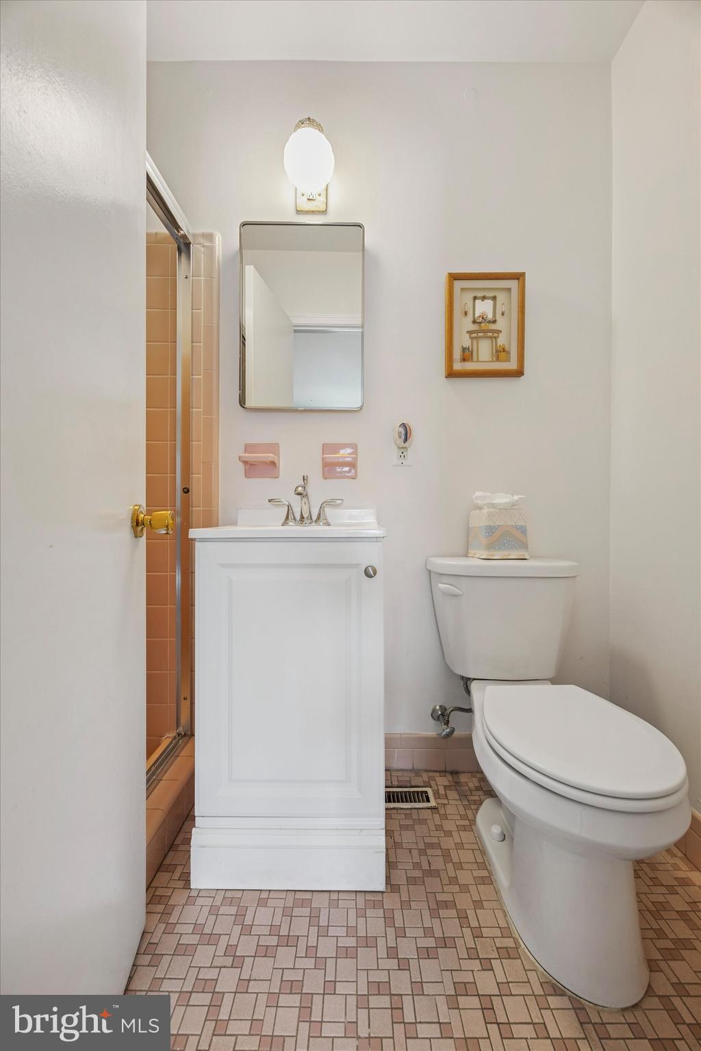 WYNNEWOOD - Residential