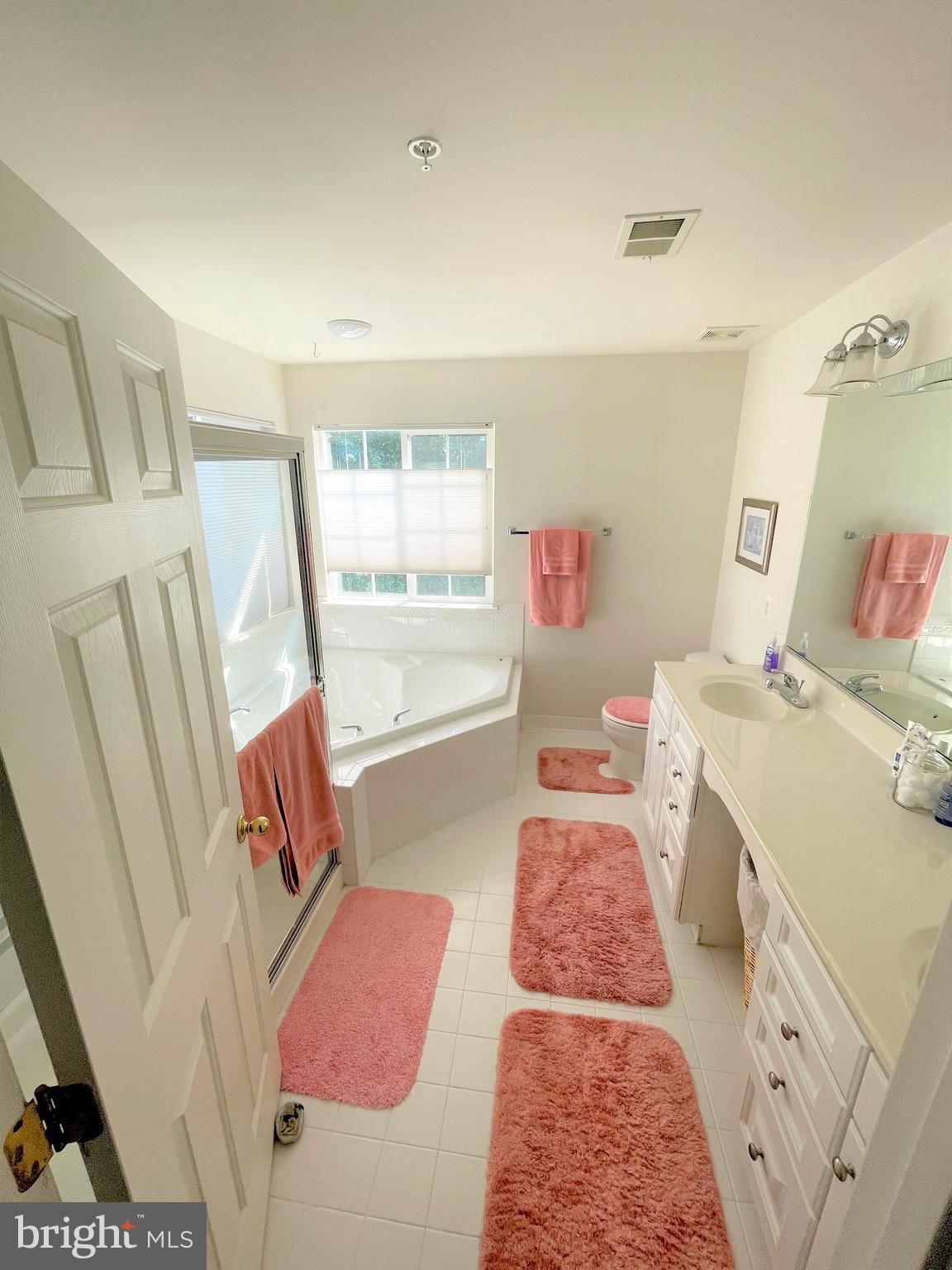 TANTALLON SQUARE - Residential