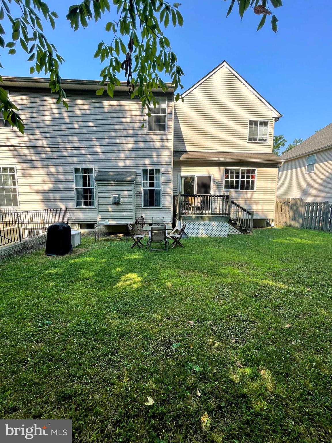 TANTALLON SQUARE - Residential