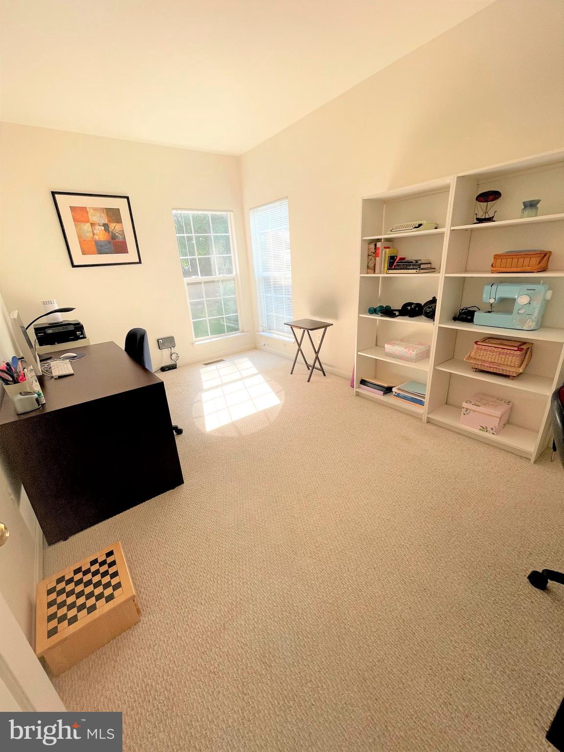 TANTALLON SQUARE - Residential