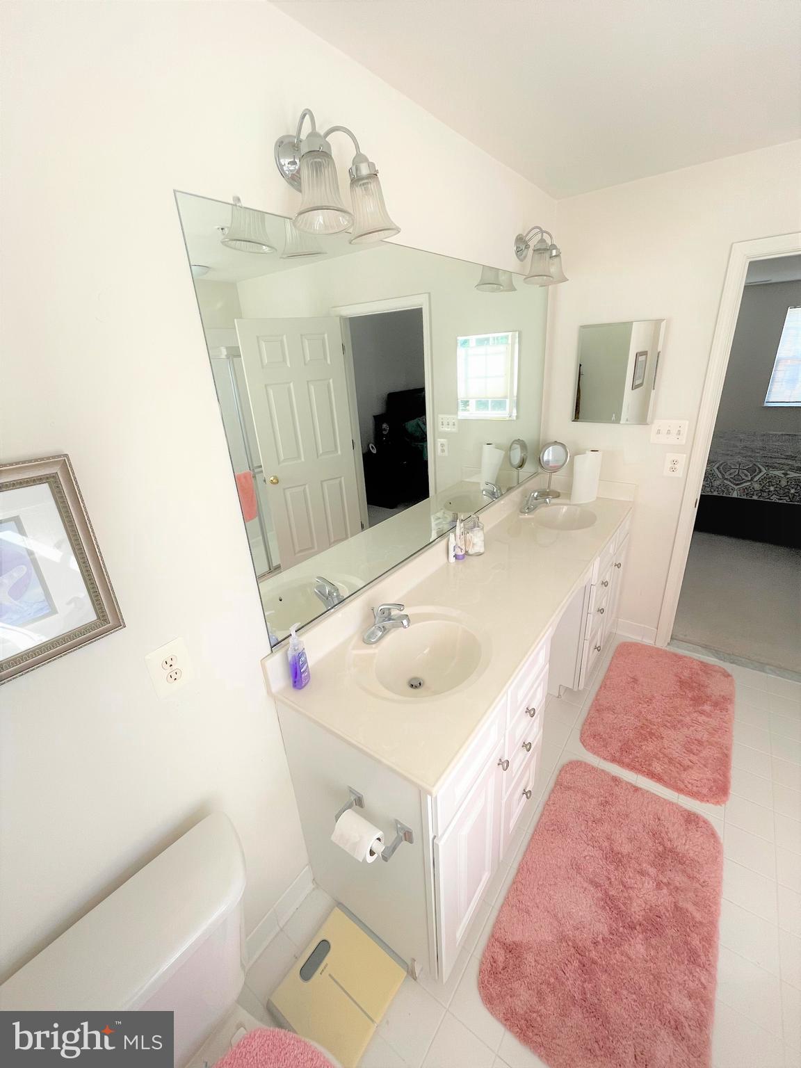 TANTALLON SQUARE - Residential