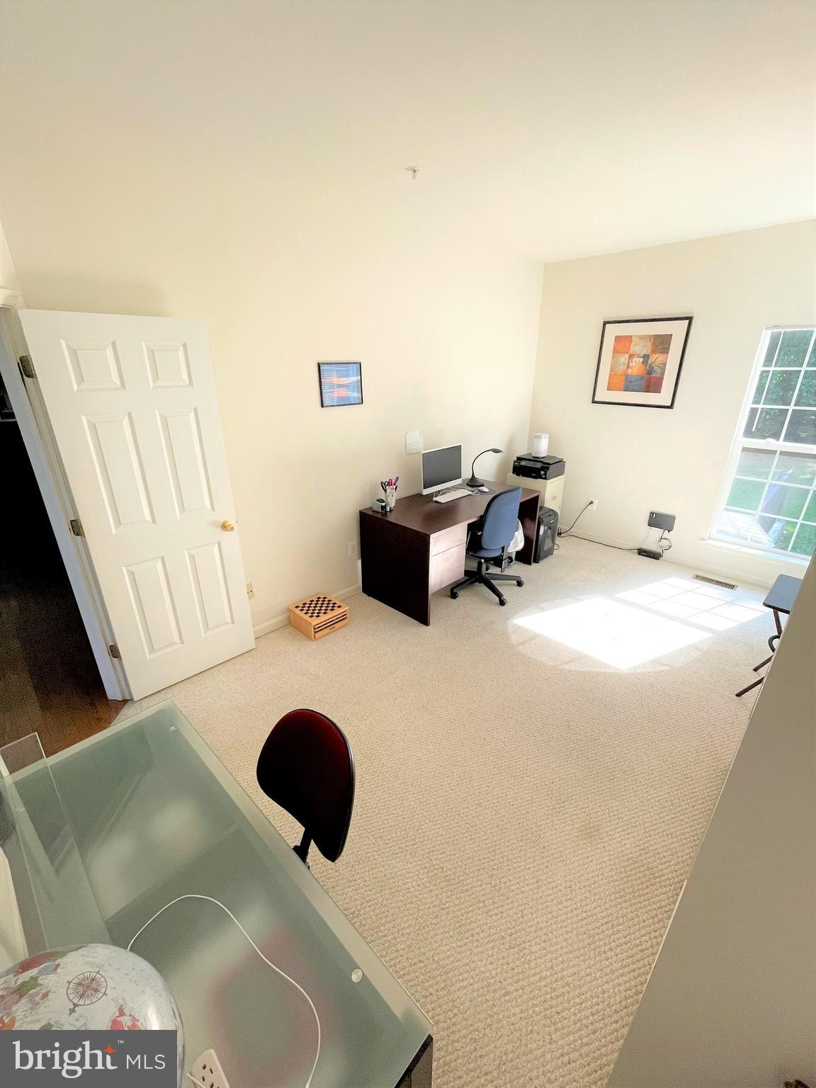 TANTALLON SQUARE - Residential