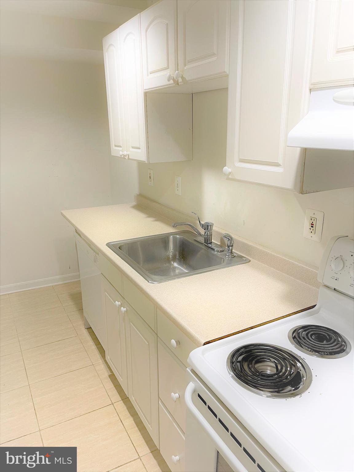 TANTALLON SQUARE - Residential