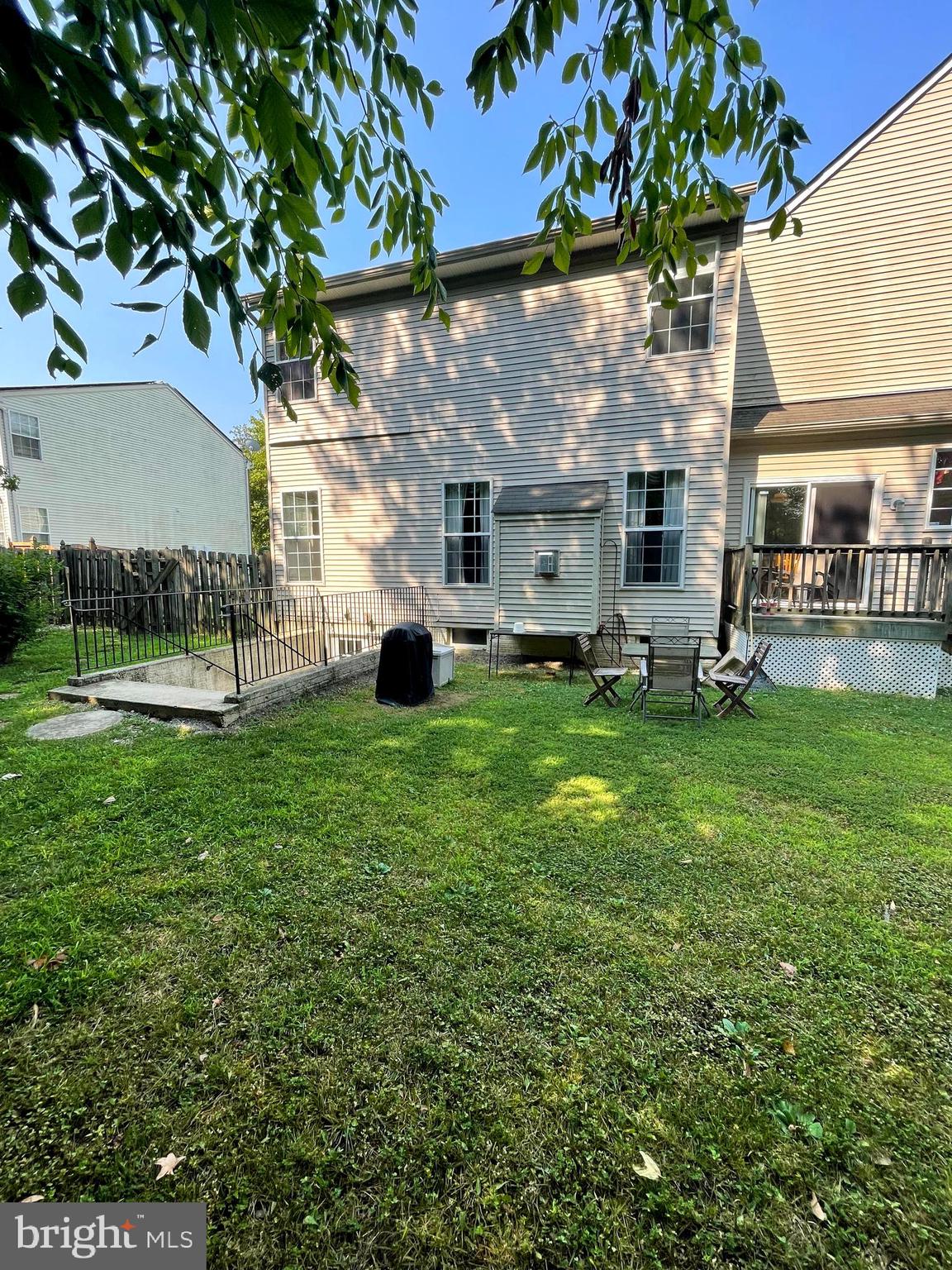 TANTALLON SQUARE - Residential