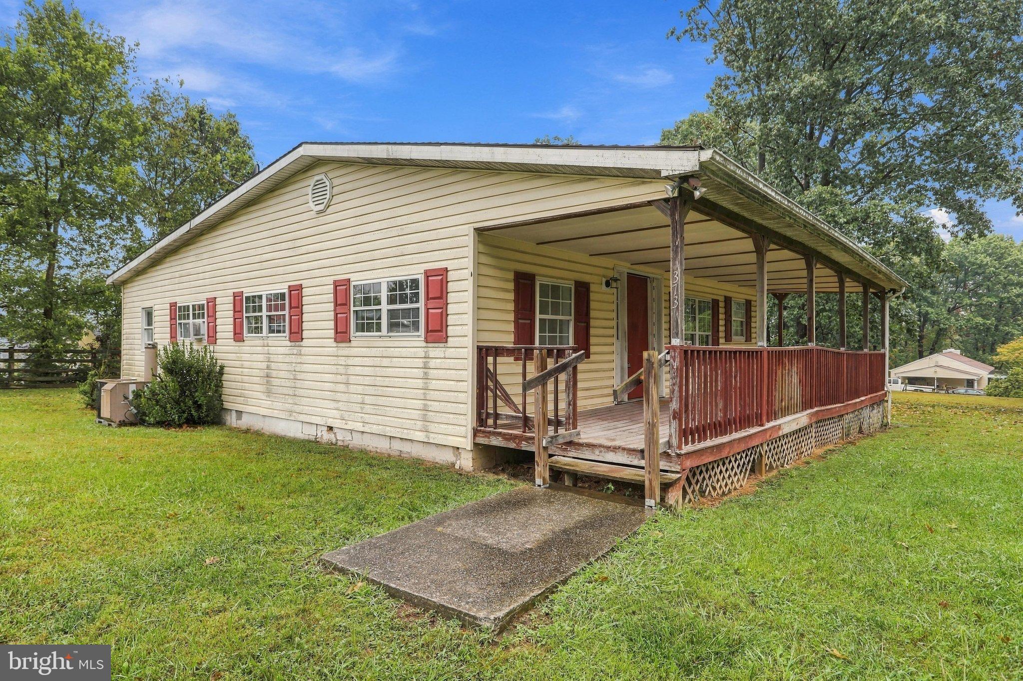 373 POTOMAC BOULEVARD