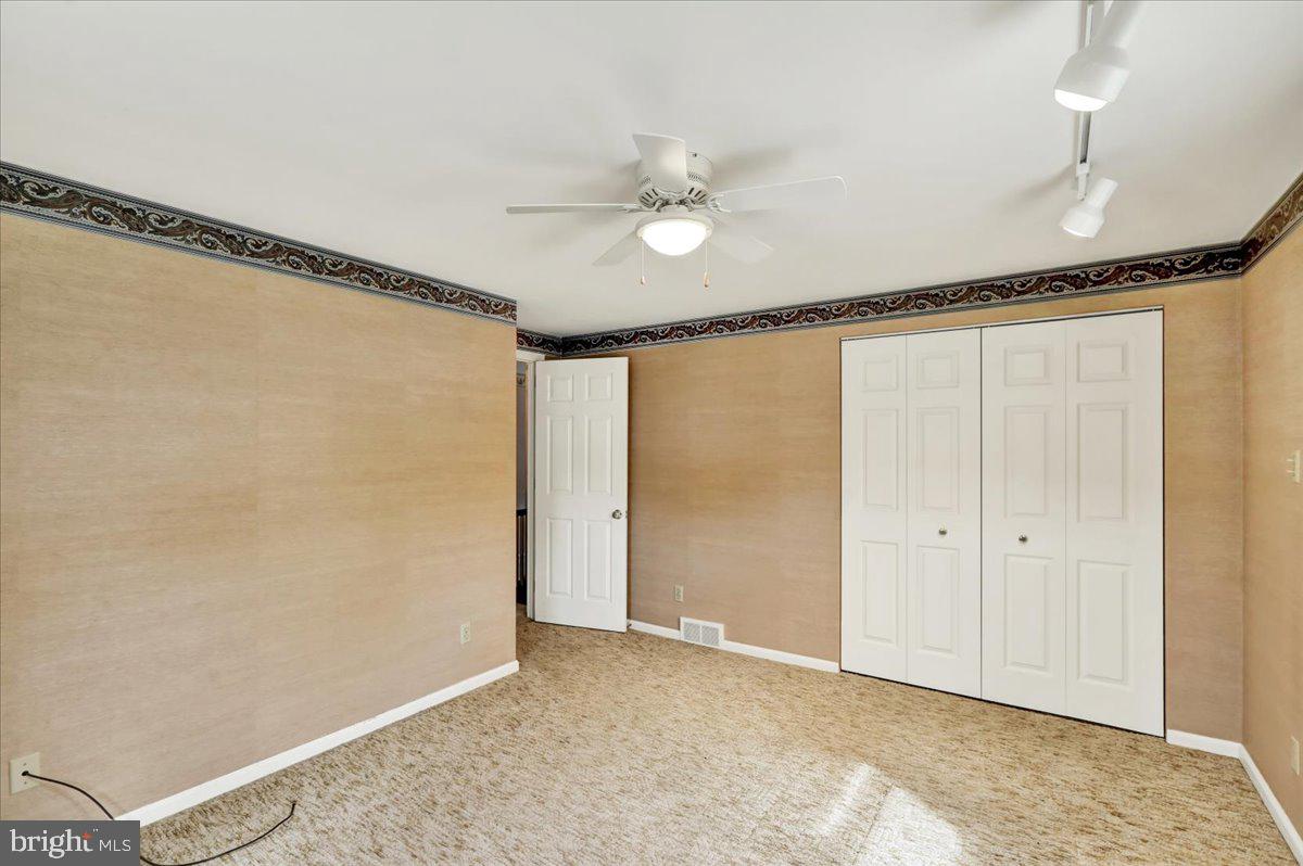 WHITFIELD - Residential